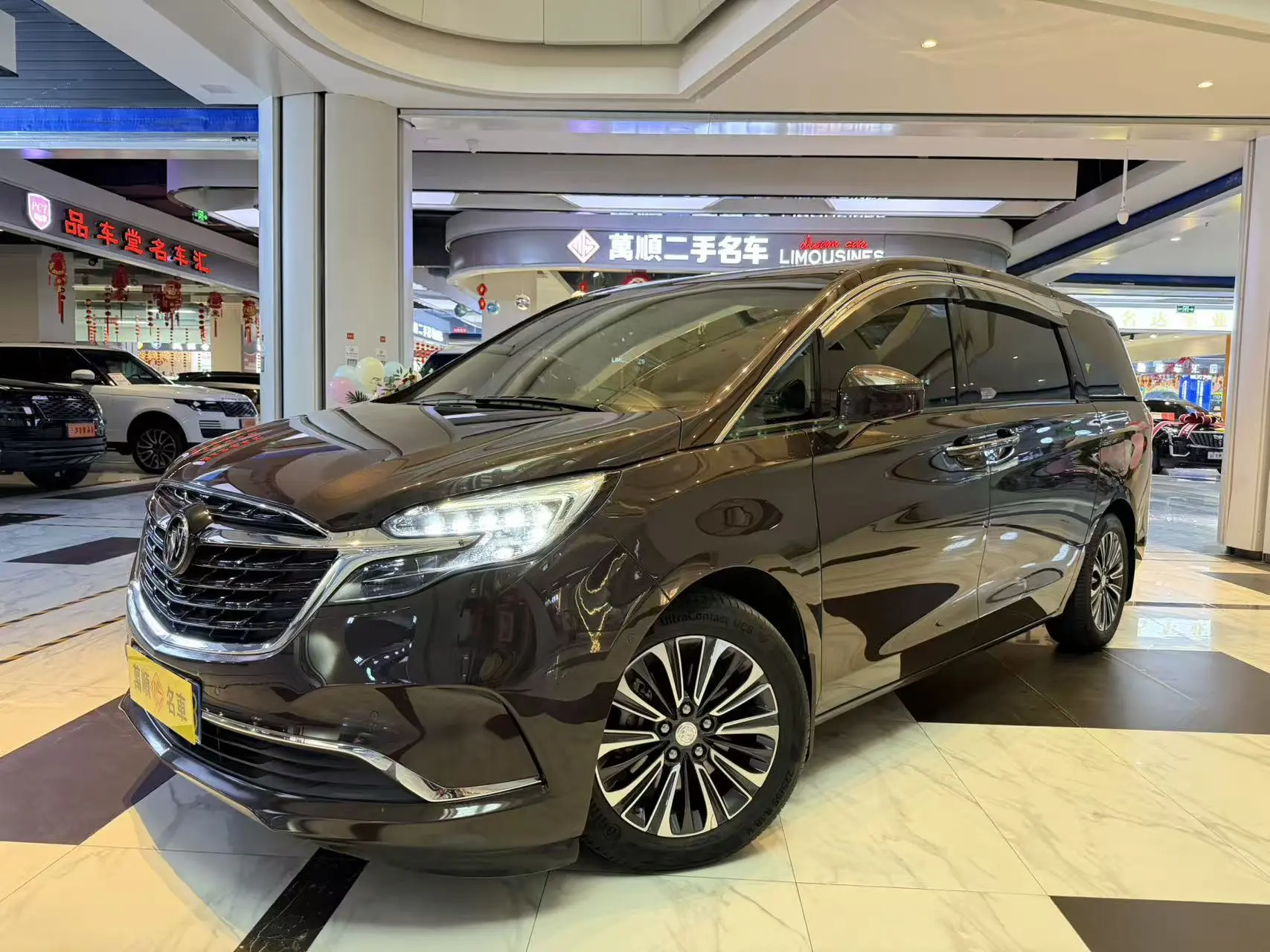 Buick GL8  из Китая