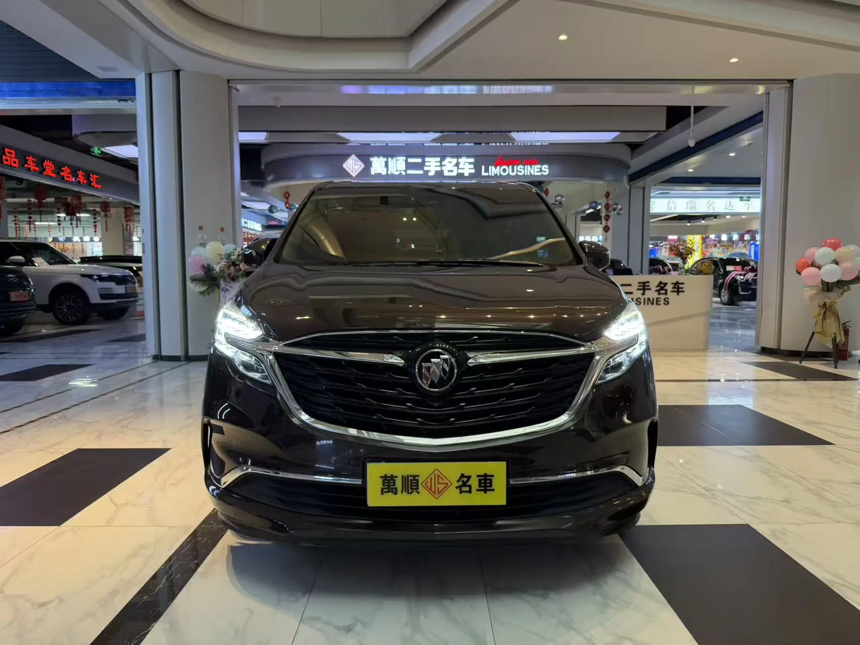 Buick GL8  из Китая