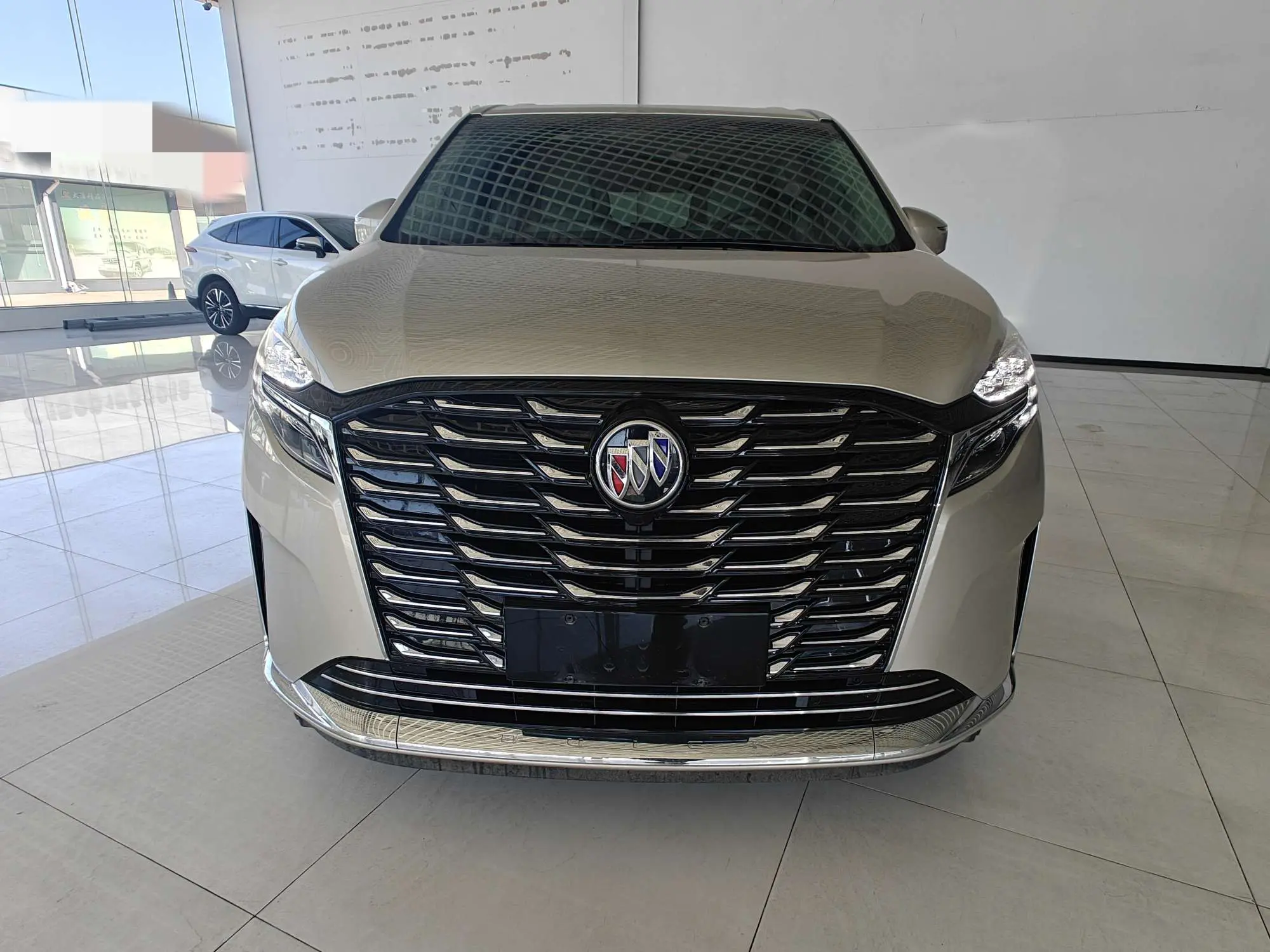 Buick GL8  из Китая