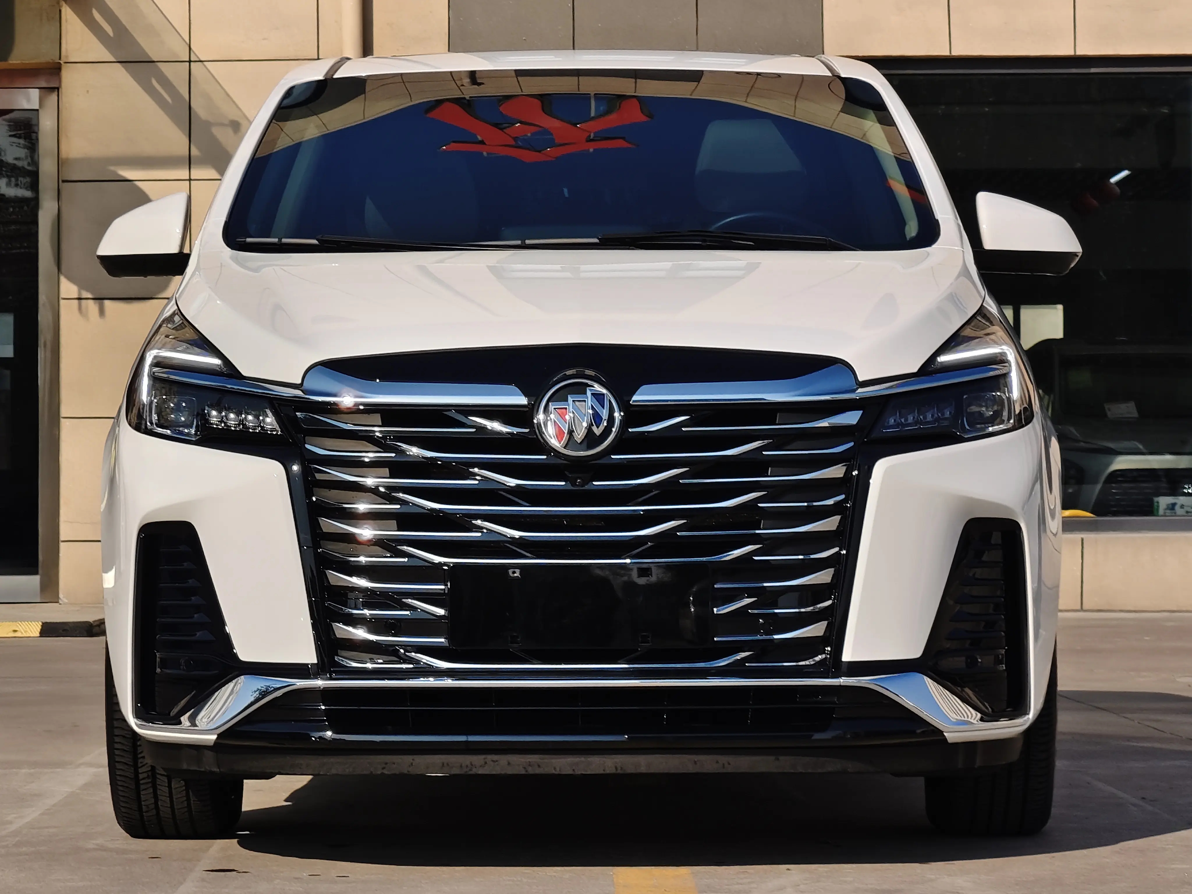 Buick GL8  из Китая