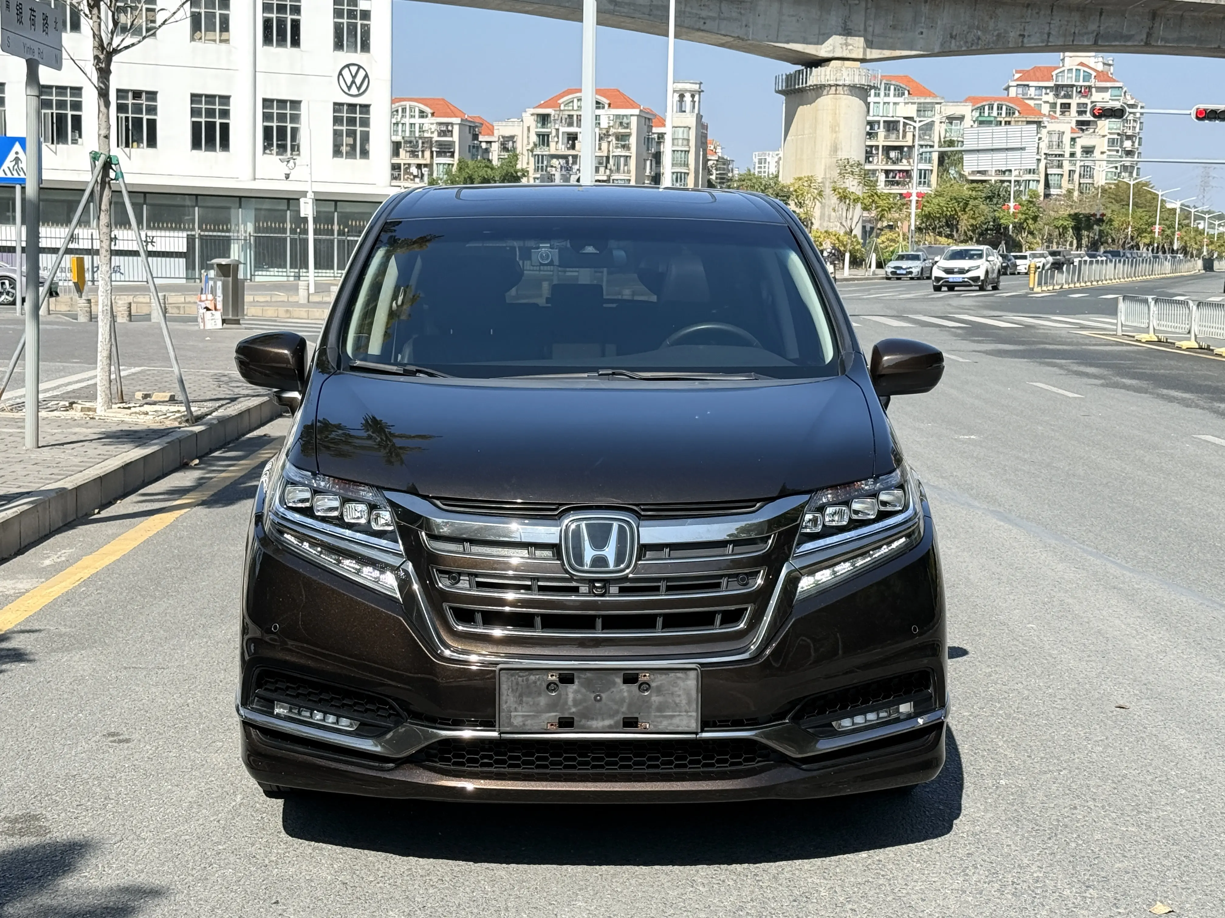 Honda Elysion (Alison)  из Китая