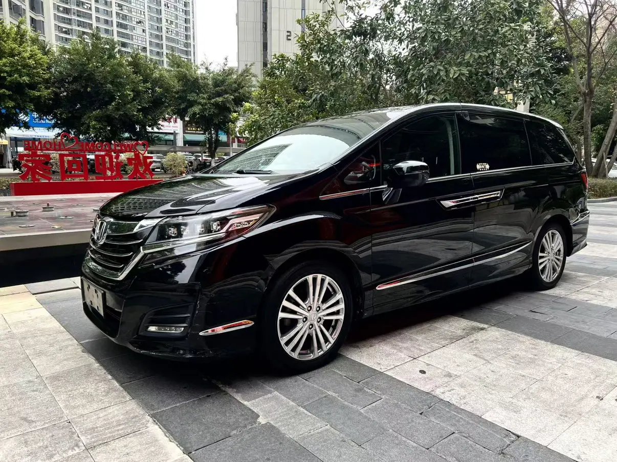 Honda Elysion (Alison)  из Китая
