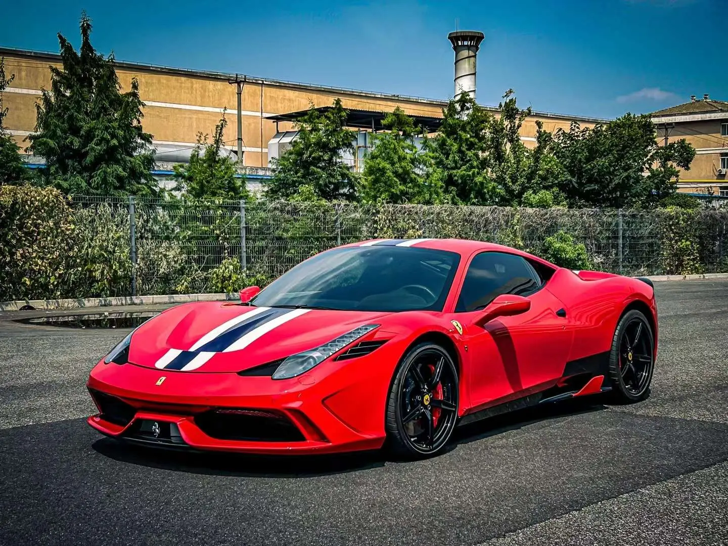 Ferrari 458  из Китая