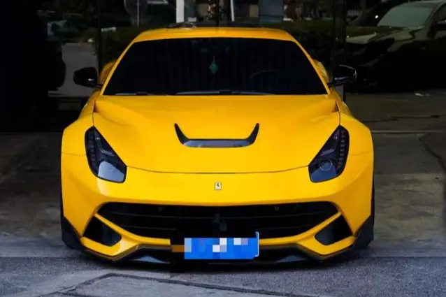 Ferrari F12berlinetta  из Китая