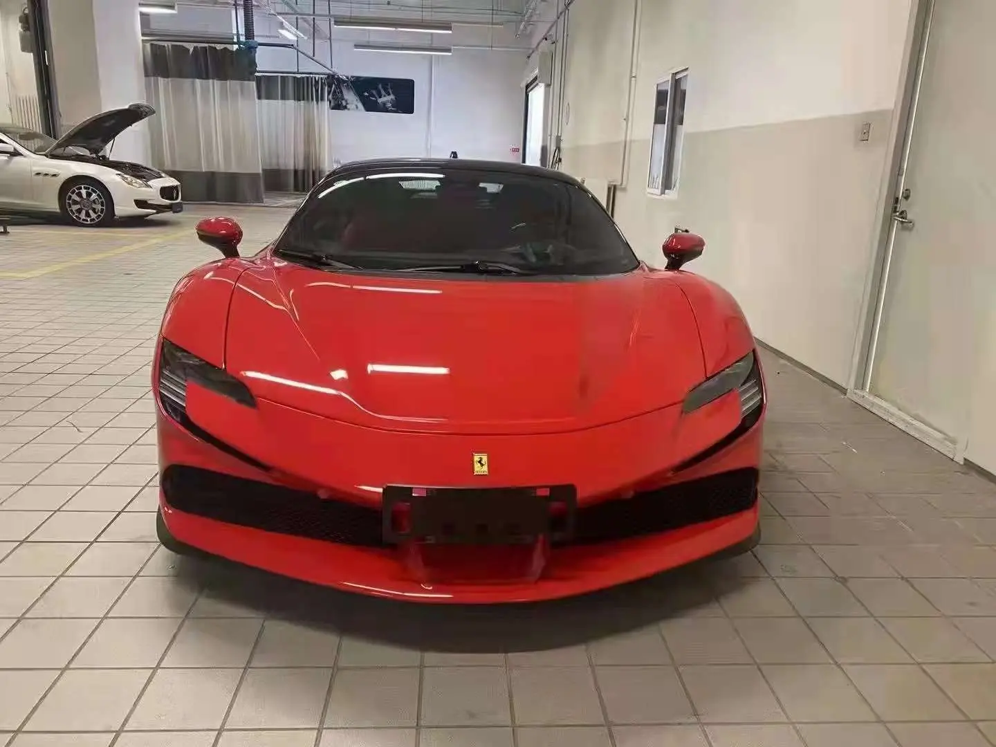 Ferrari SF90  из Китая