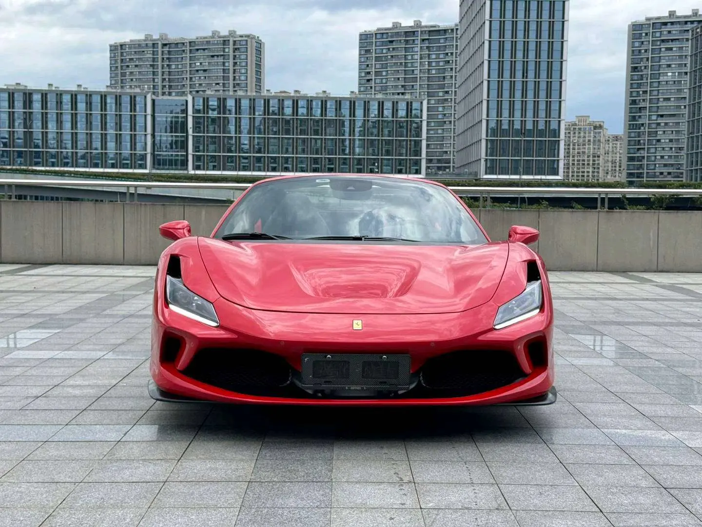 Ferrari F8  из Китая
