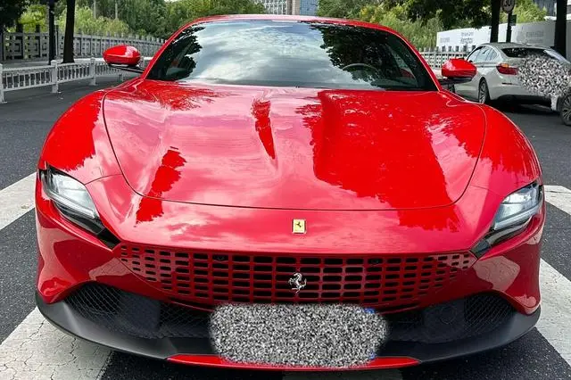 Ferrari Roma  из Китая