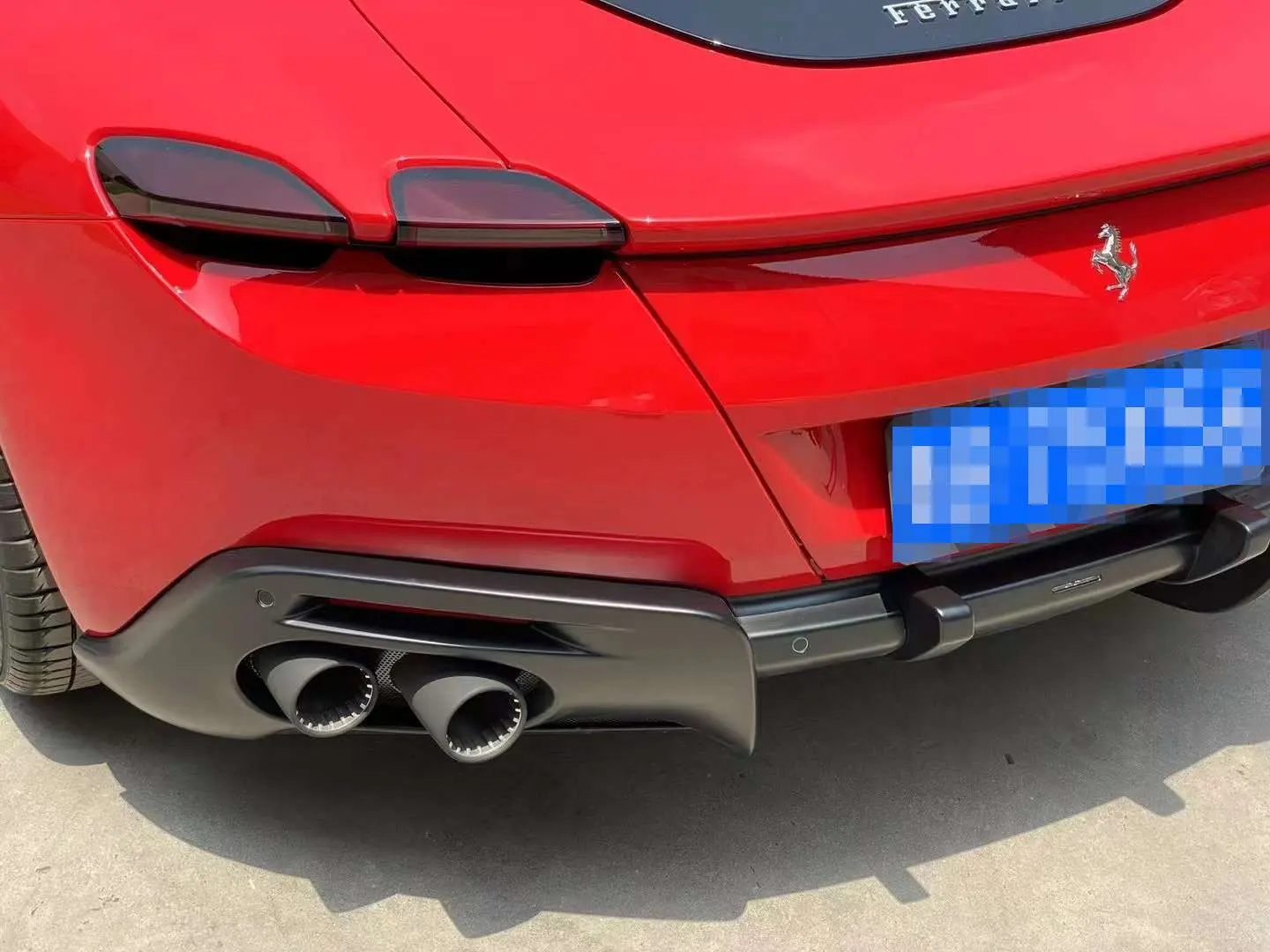 Ferrari Roma  из Китая