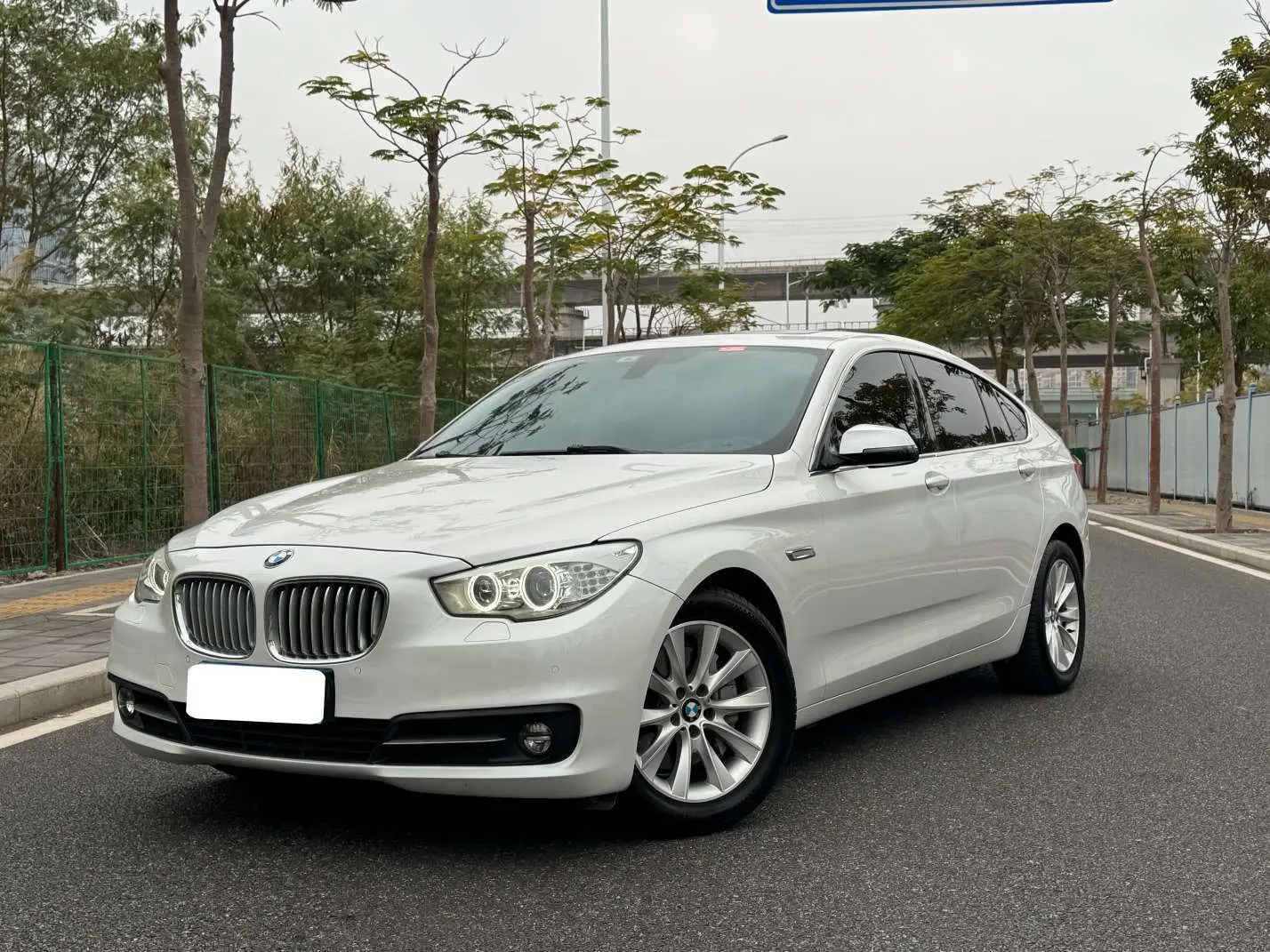 BMW 5 Series GT  из Китая