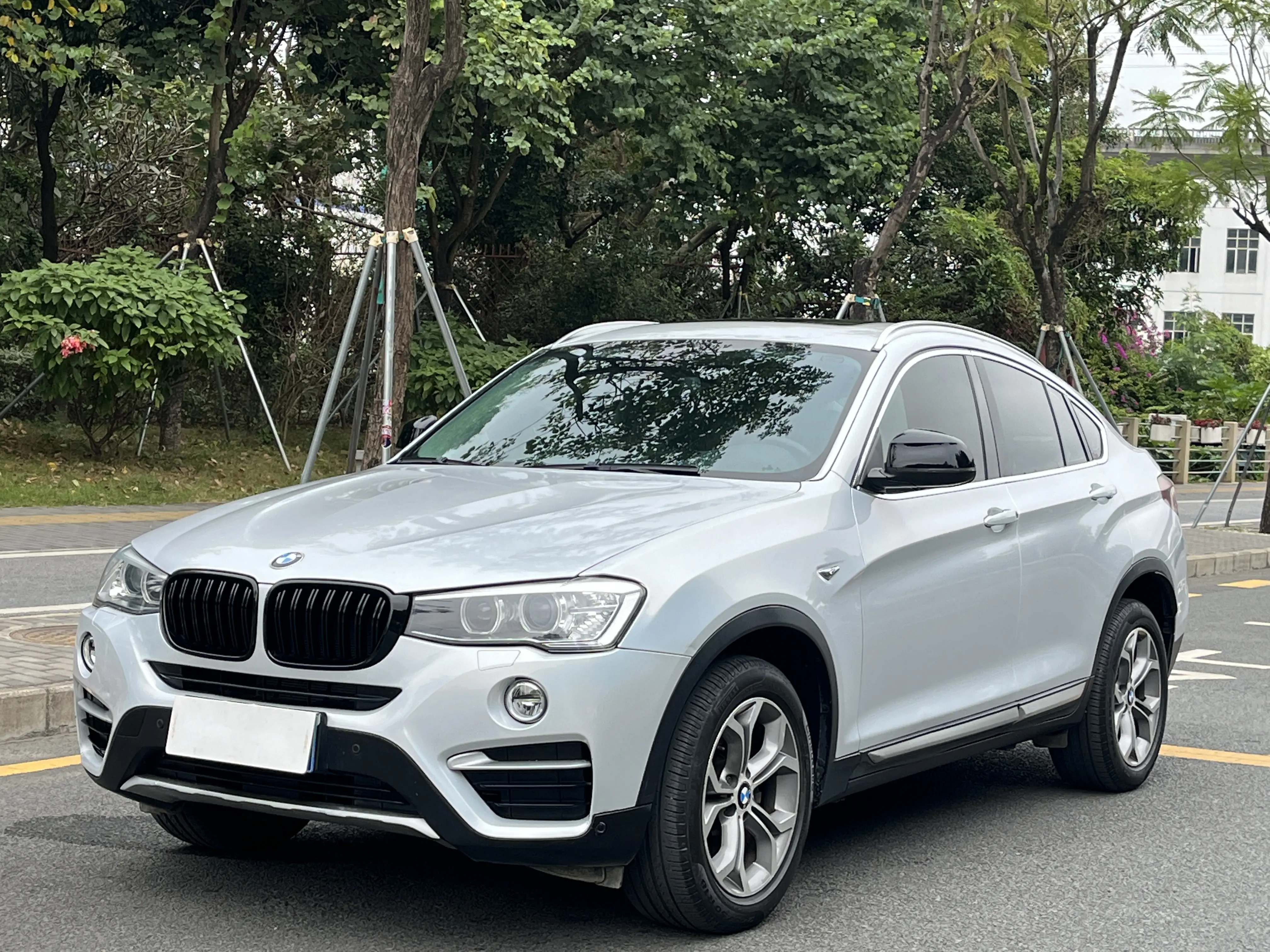 BMW X4  из Китая