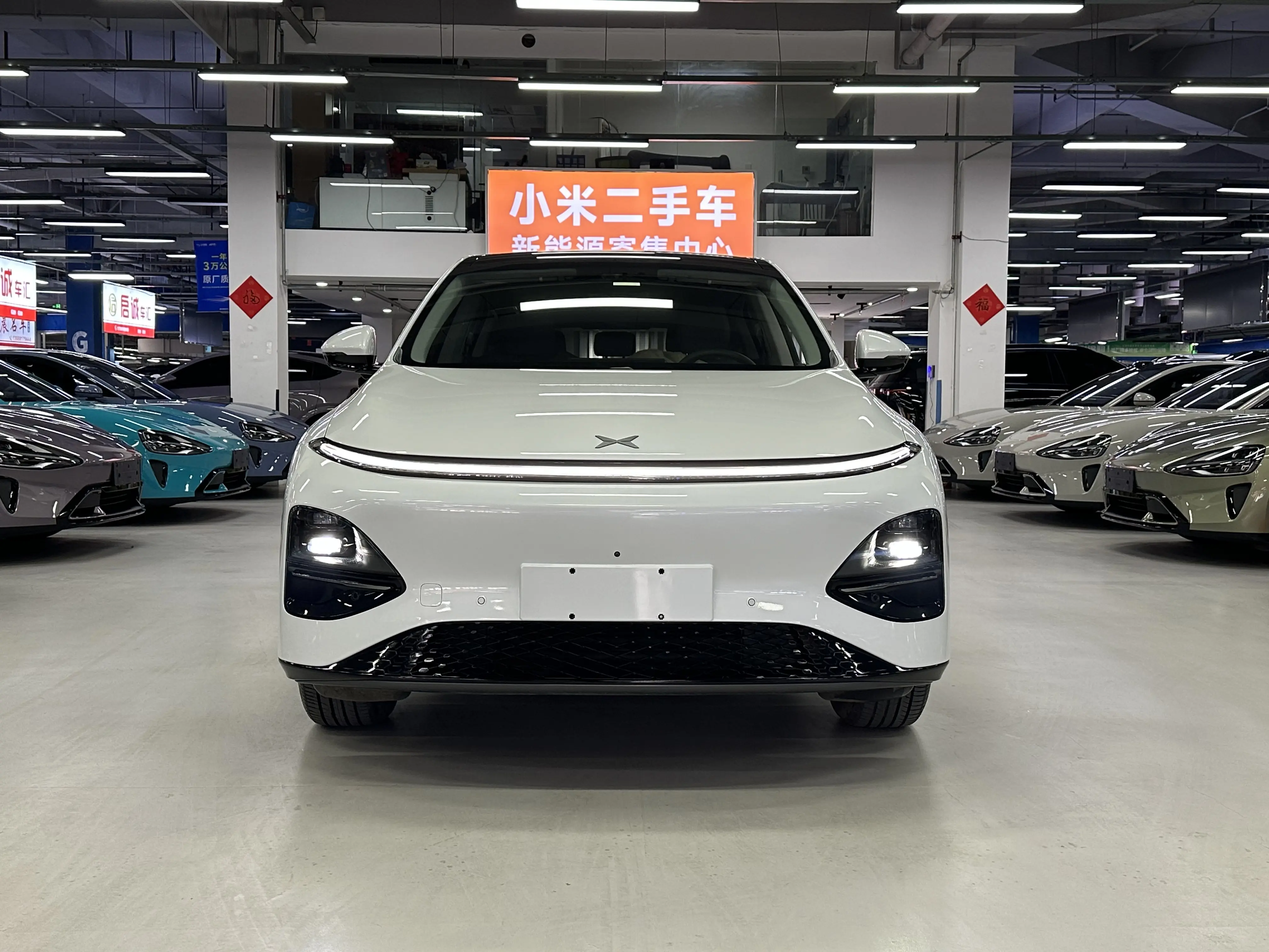 Xpeng G6  из Китая