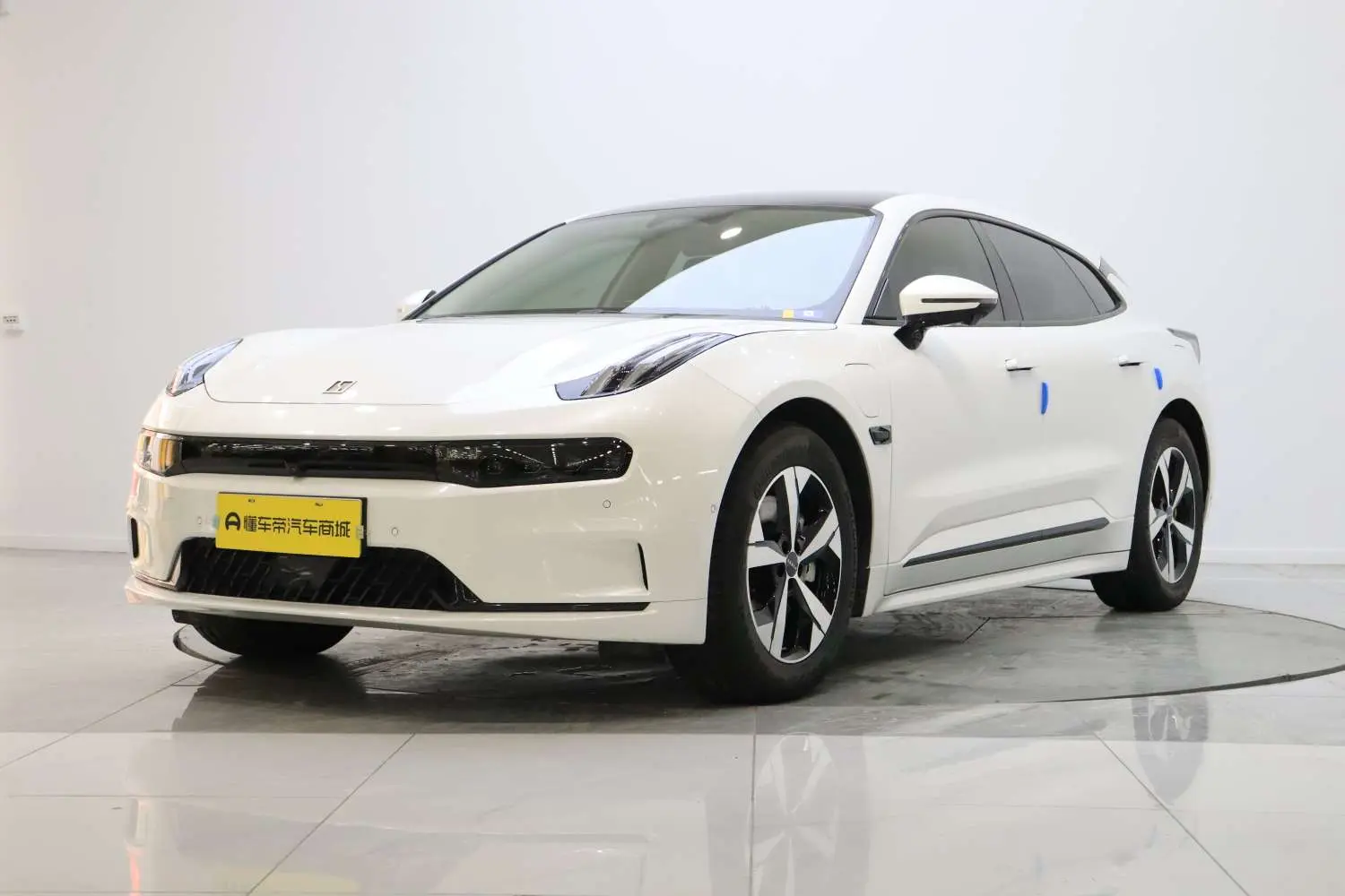 ZEEKR 001  из Китая