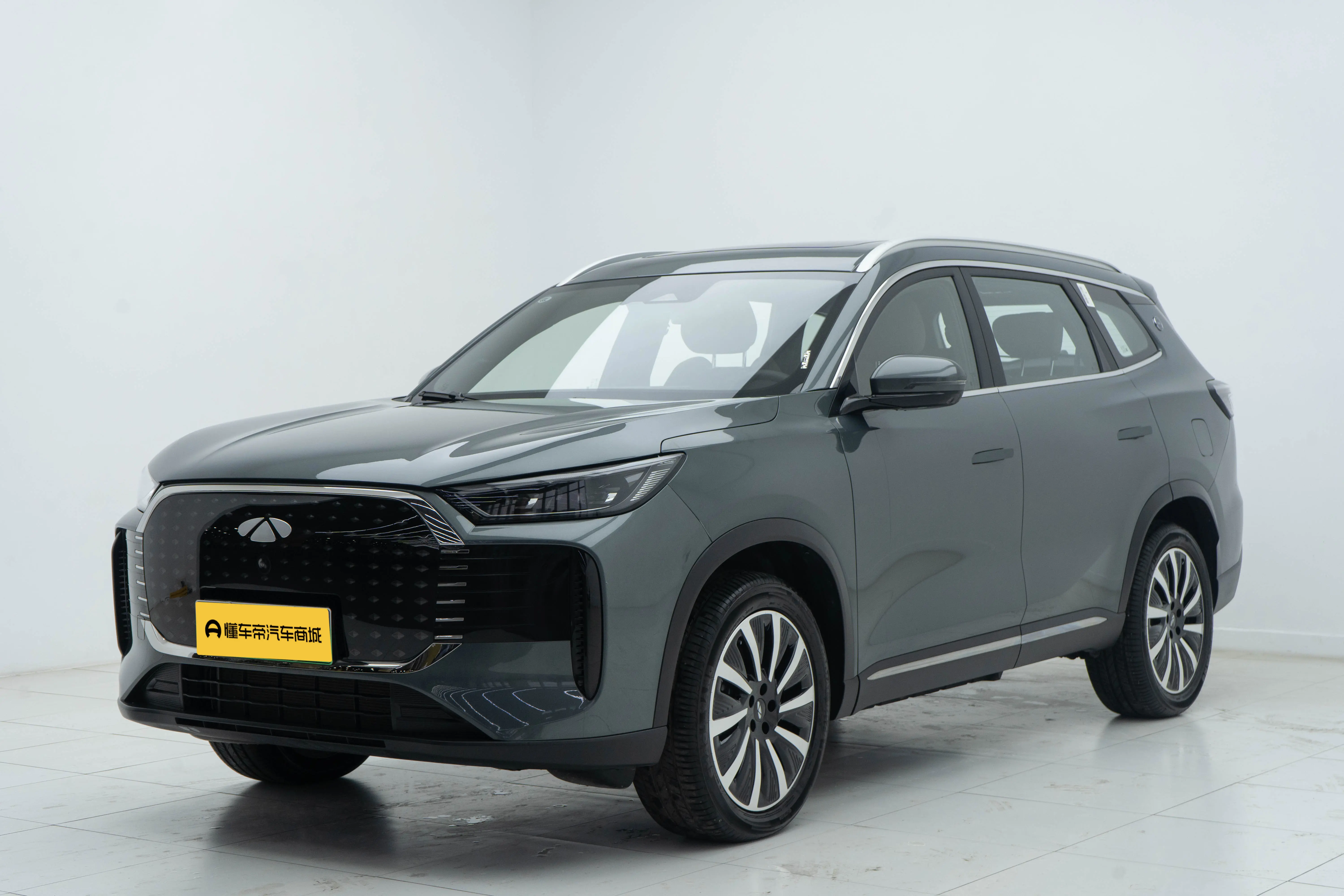 Chery Fengyun T8  из Китая