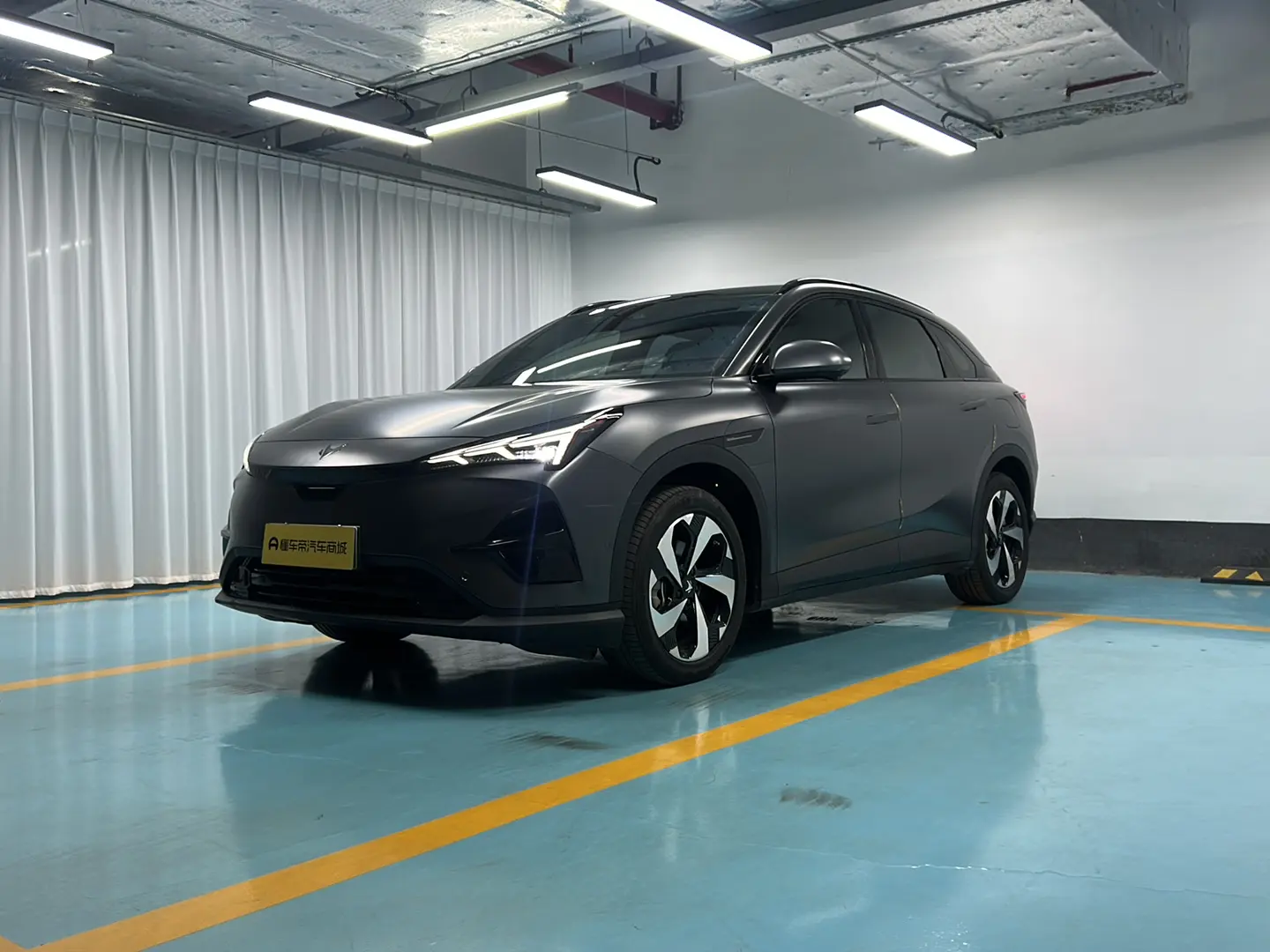 ARCFOX Extreme Fox JiFox Alpha T5  из Китая