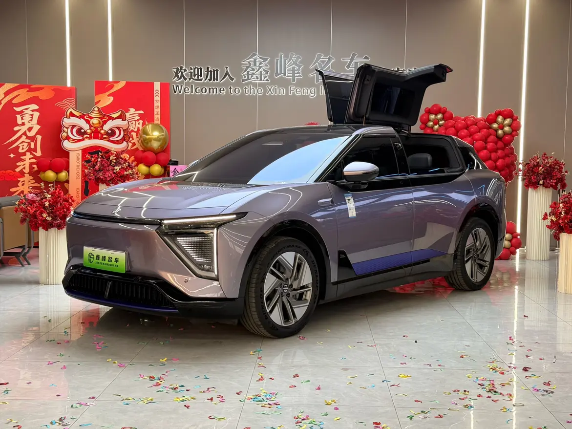 HiPhi Y  из Китая