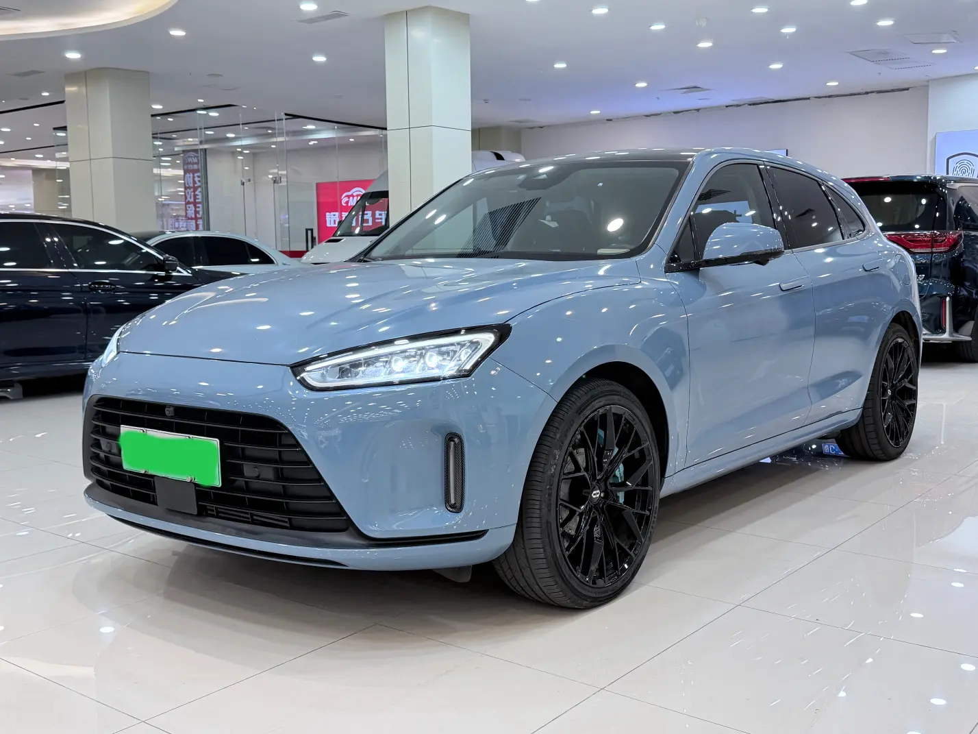 AITO M5 (Wenjie M5)  из Китая