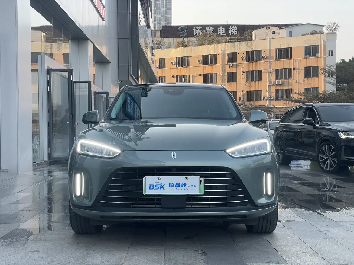 AITO M5 (Wenjie M5)  из Китая