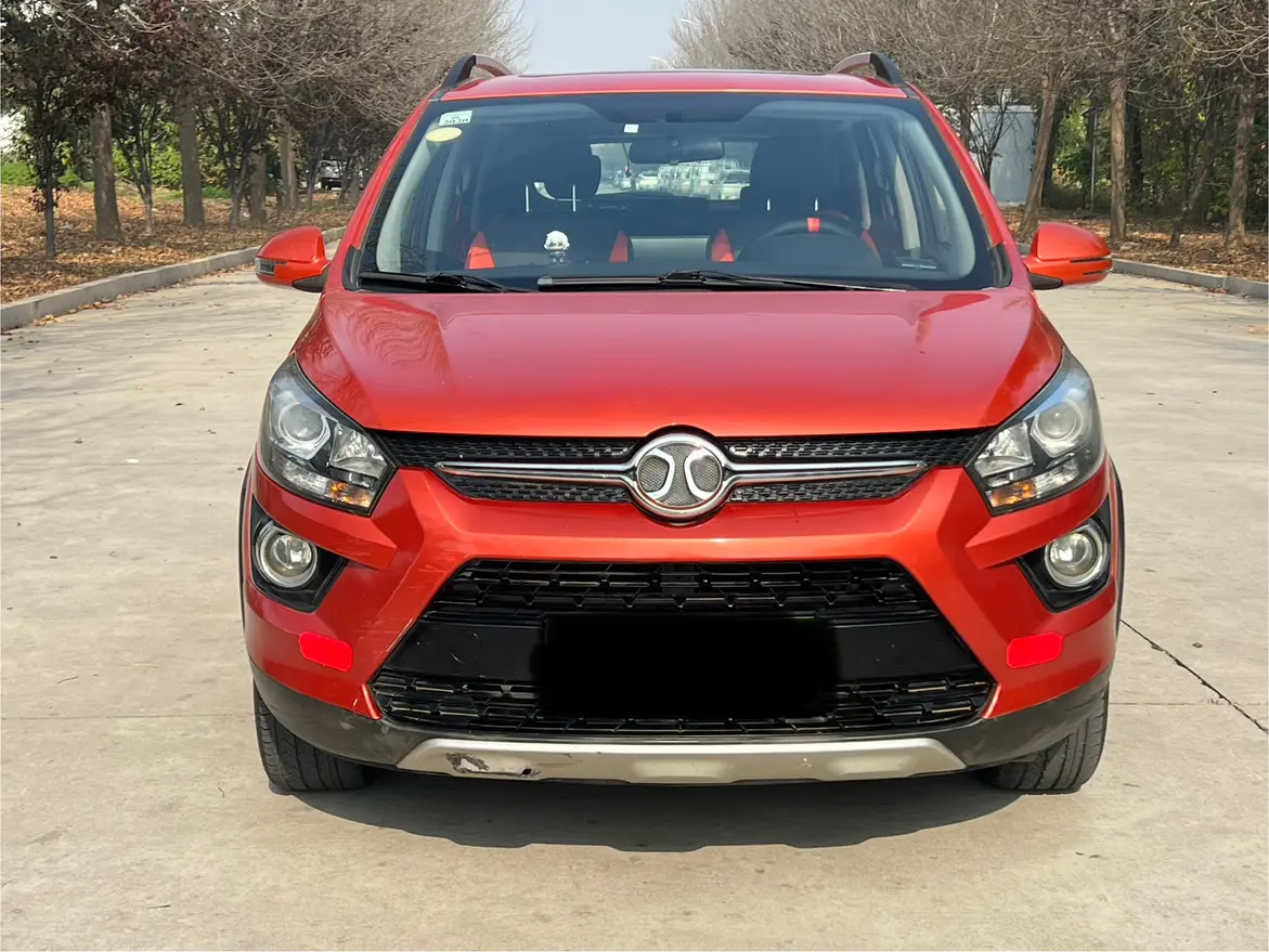 BAIC Shenbao X25  из Китая