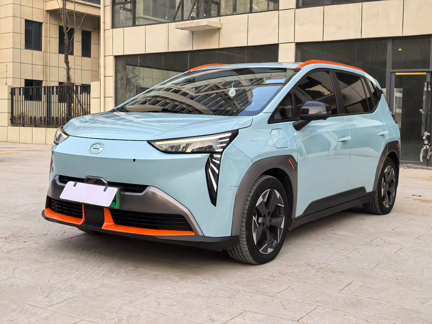 AION Y  из Китая