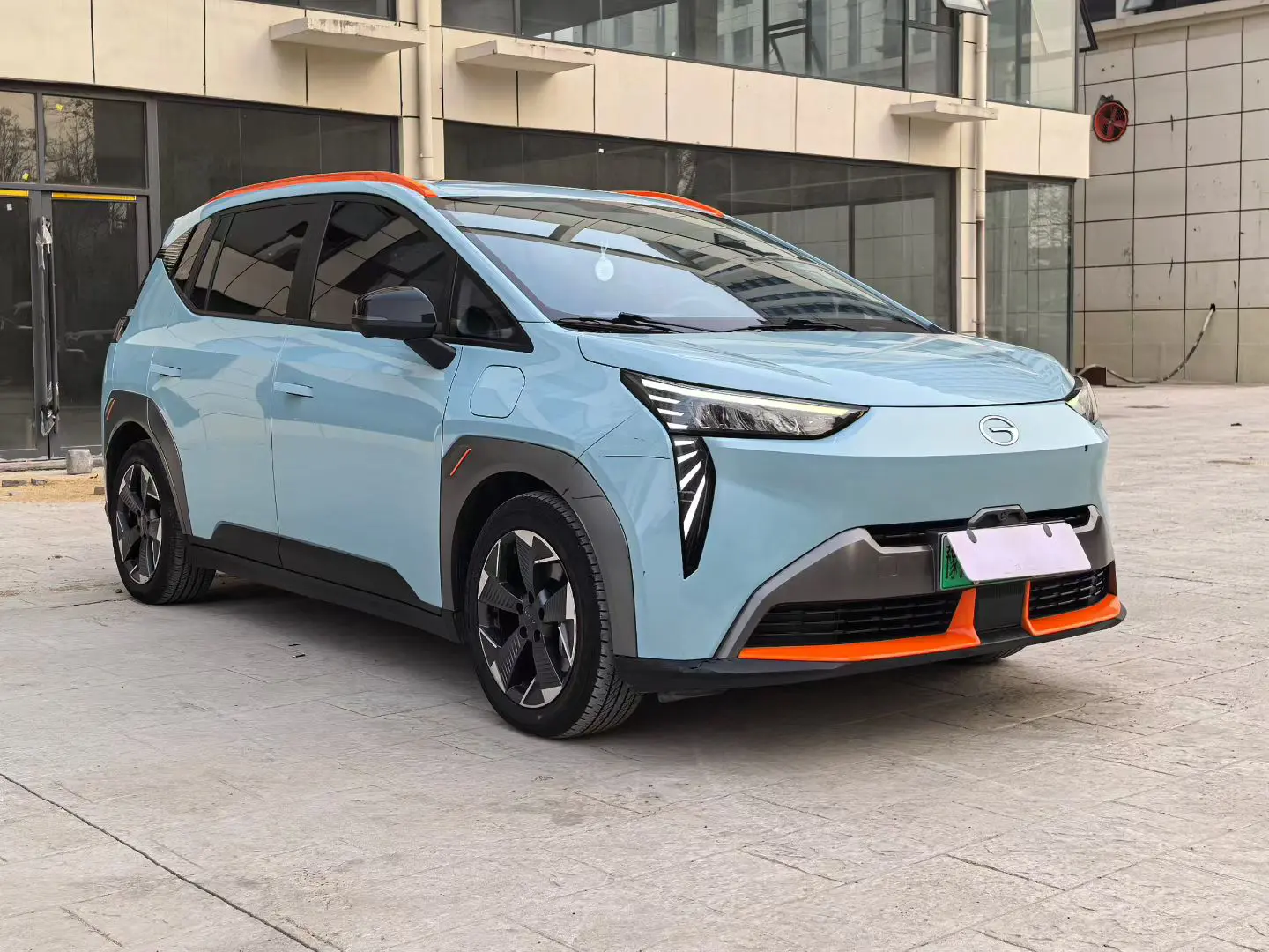 AION Y  из Китая