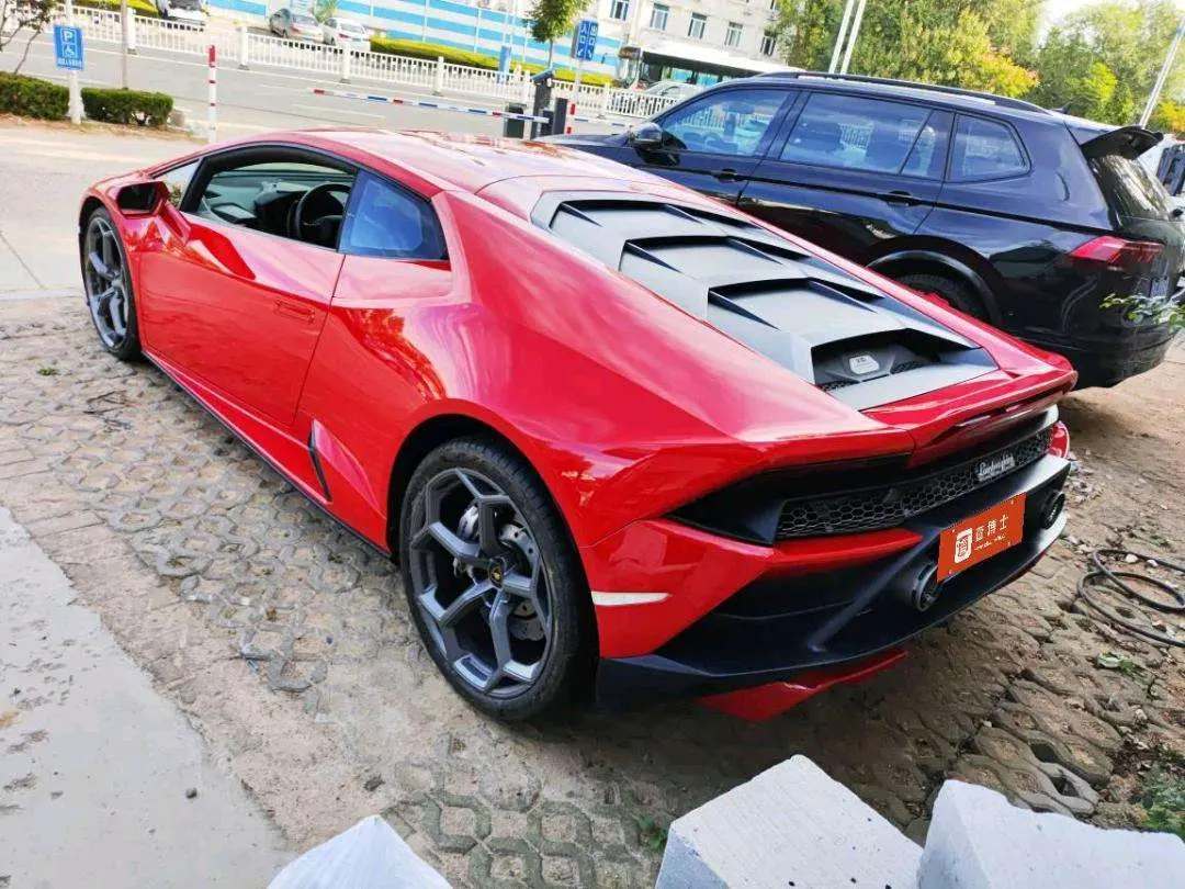 Lamborghini Huracán  из Китая