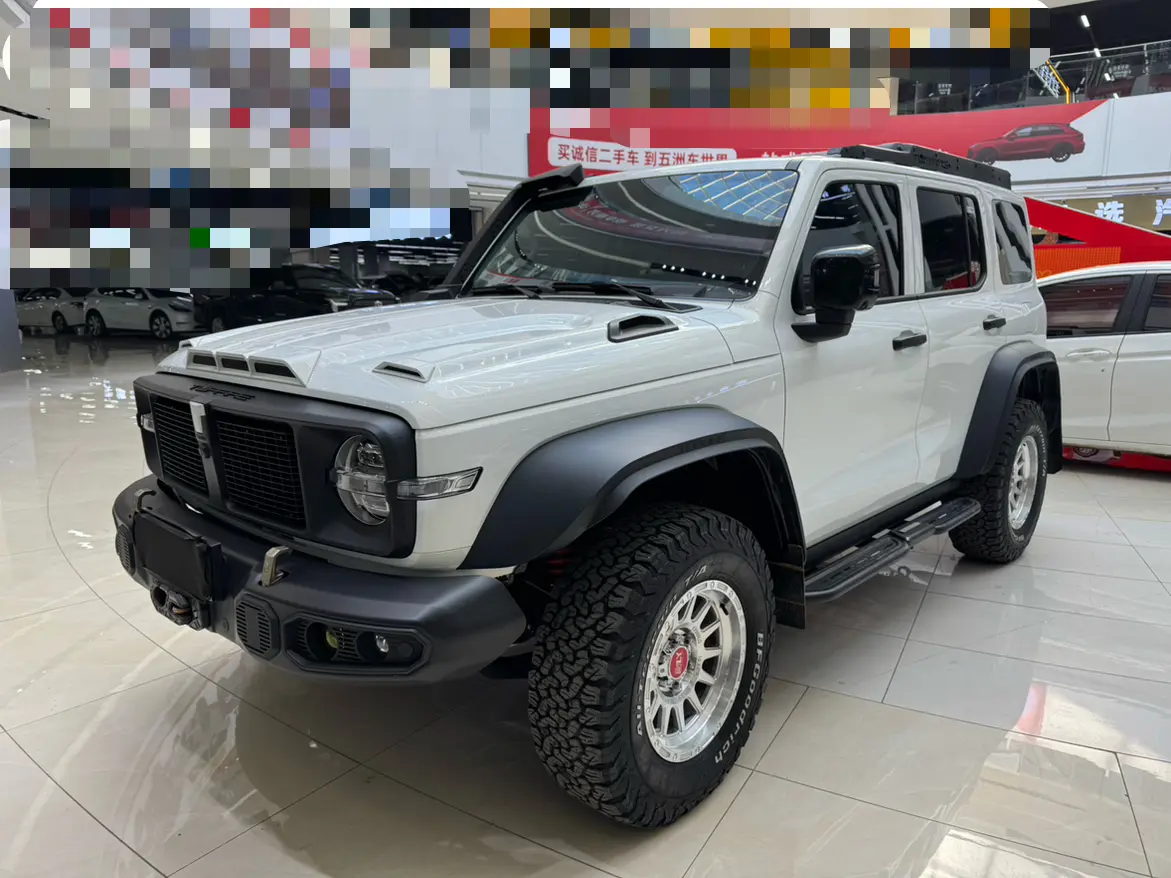 Tank 300  из Китая