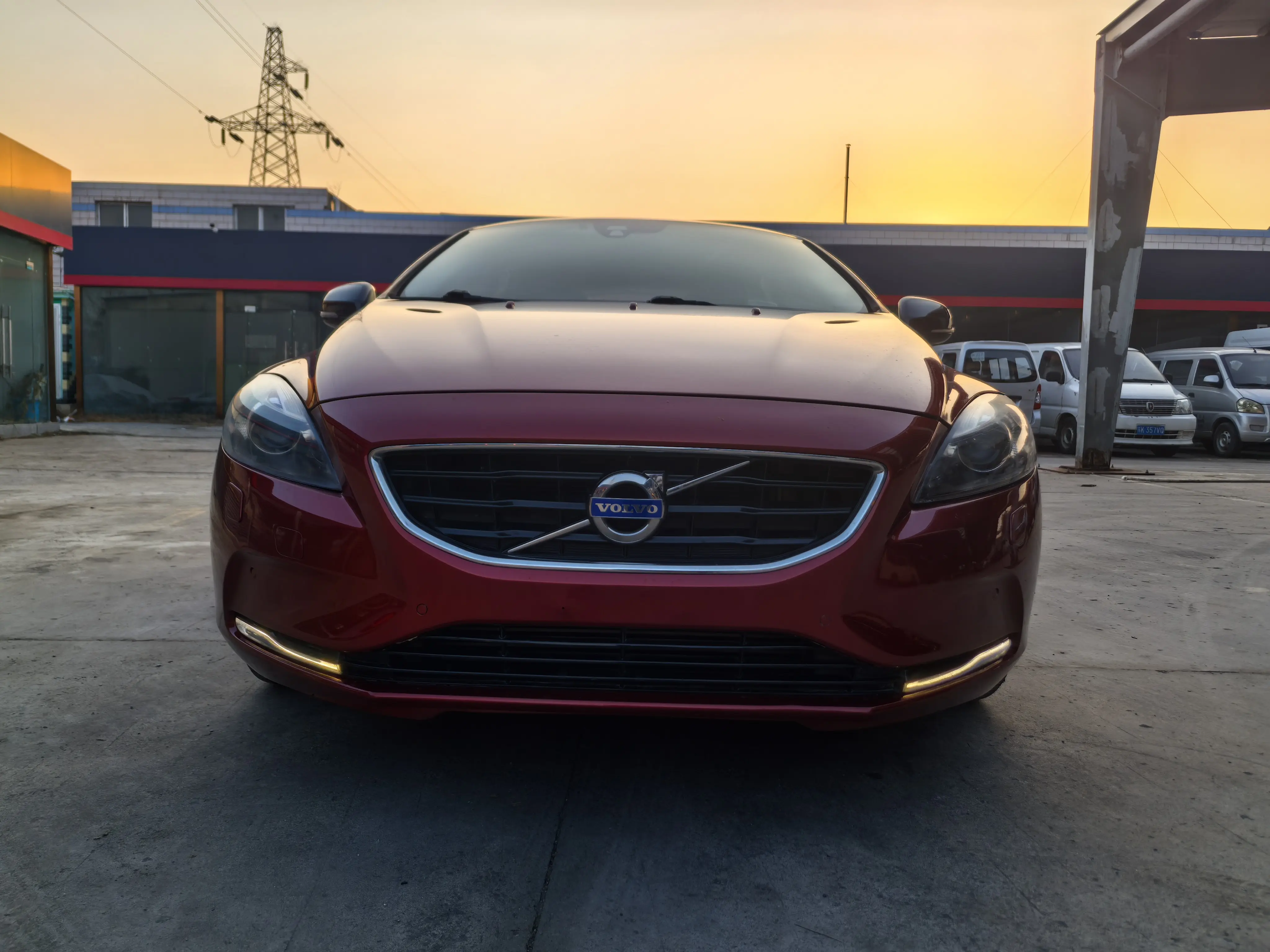 Volvo V40  из Китая