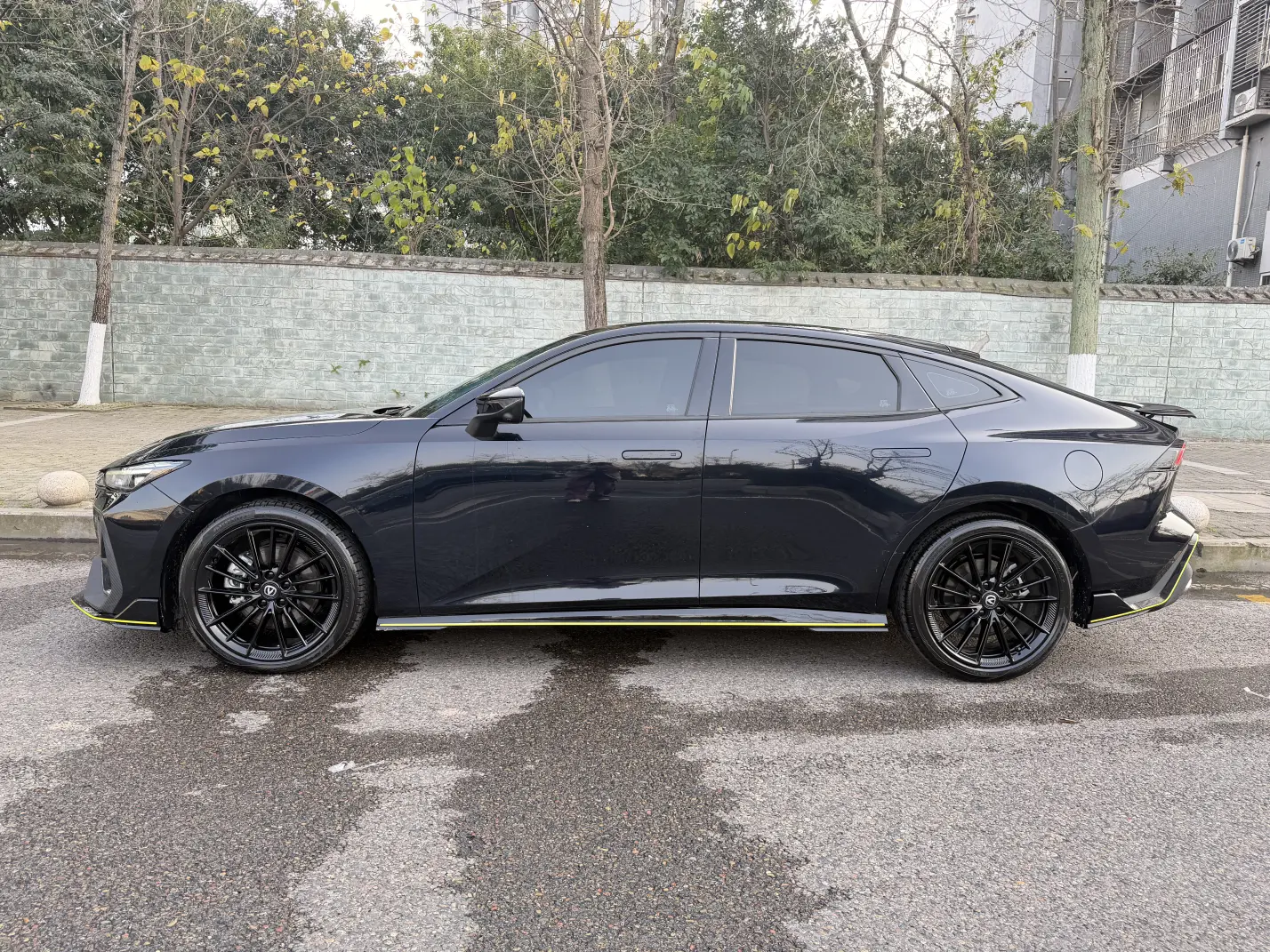 Changan UNI-V  из Китая