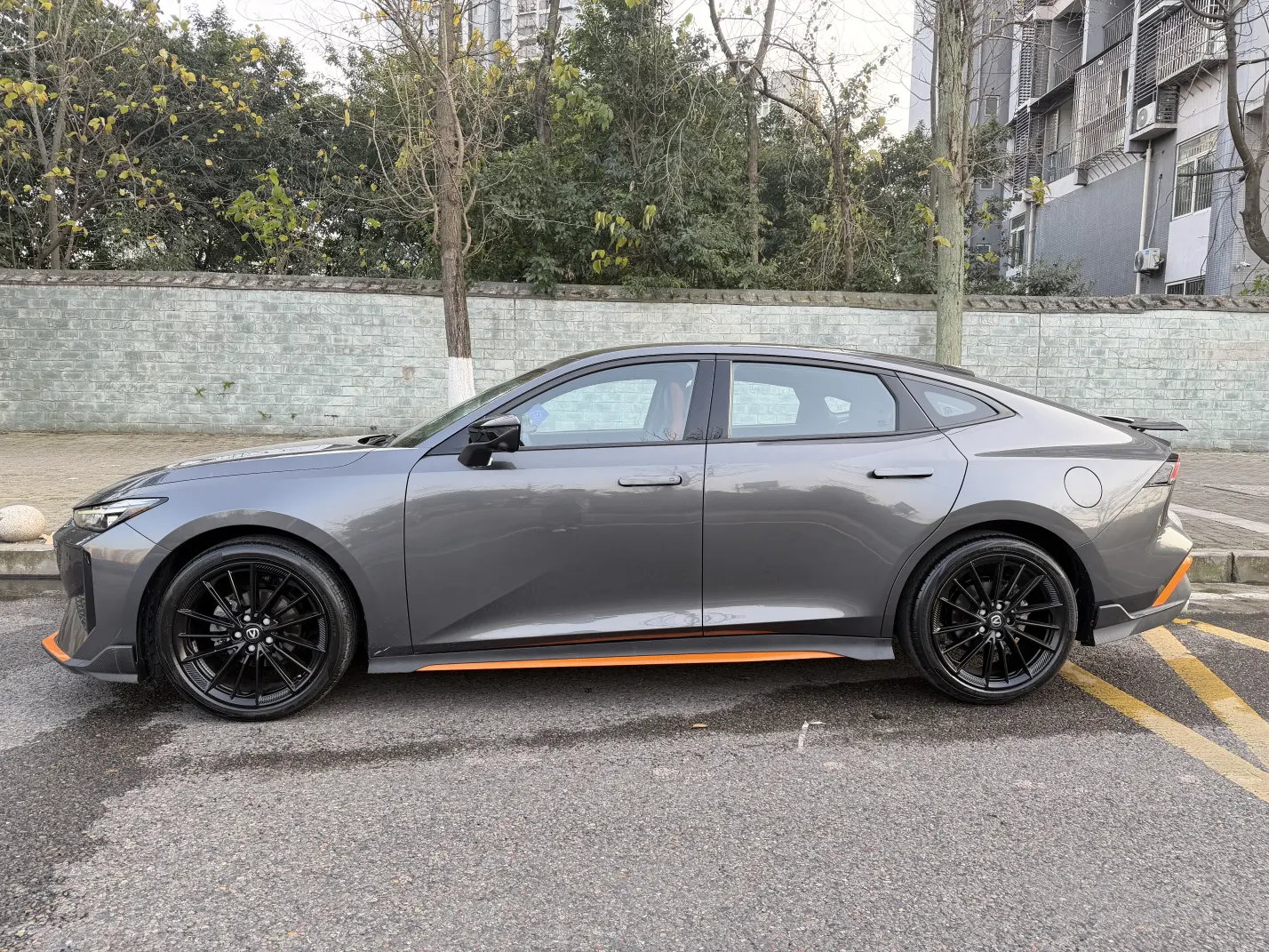 Changan UNI-V  из Китая