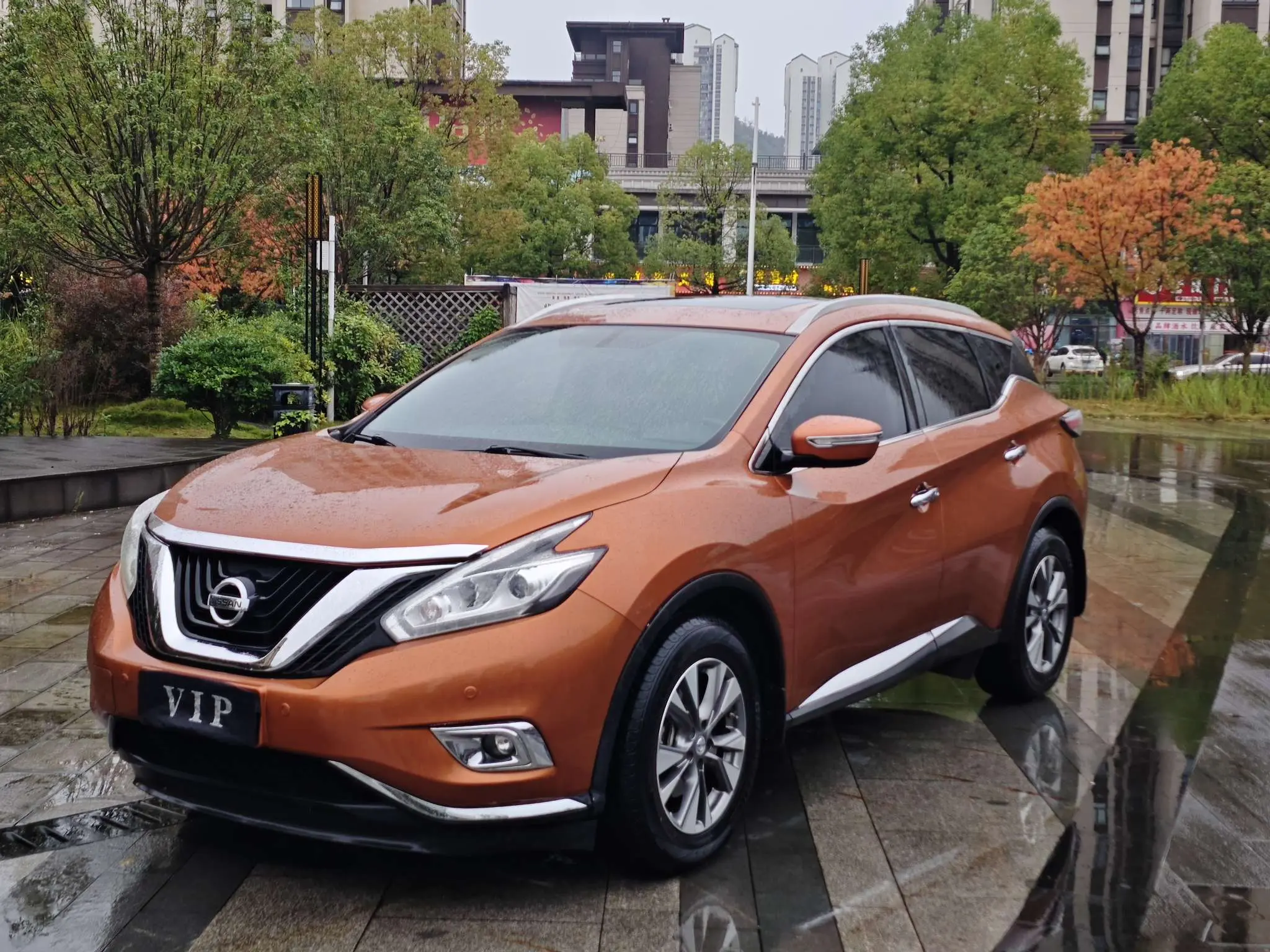 Nissan Murano (Loulan)  из Китая