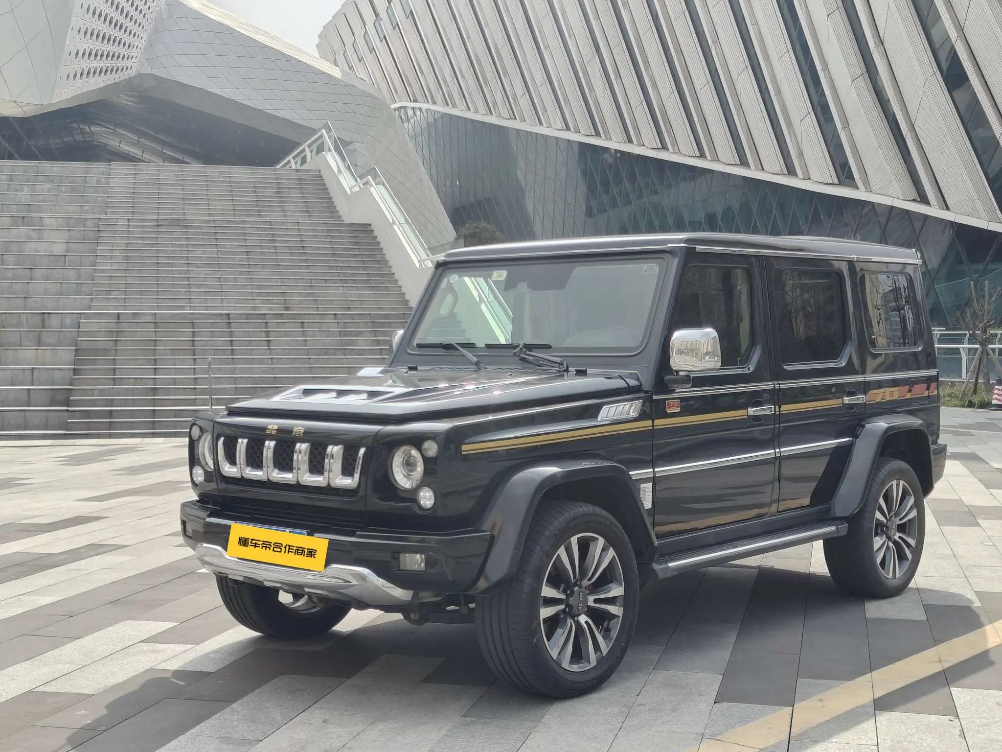 BAIC Beijing Off-road BJ80  из Китая