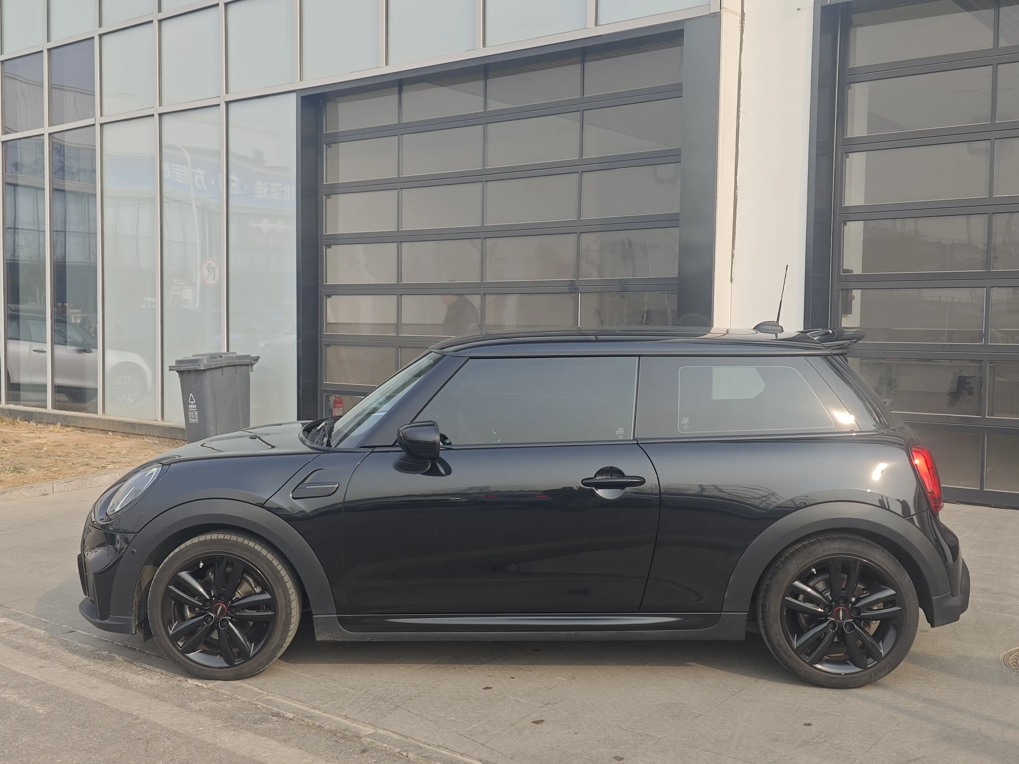 MINI 