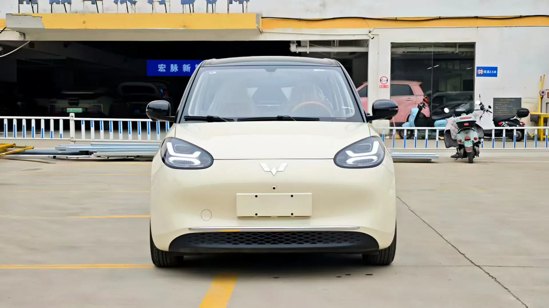 Wuling Bingo  из Китая