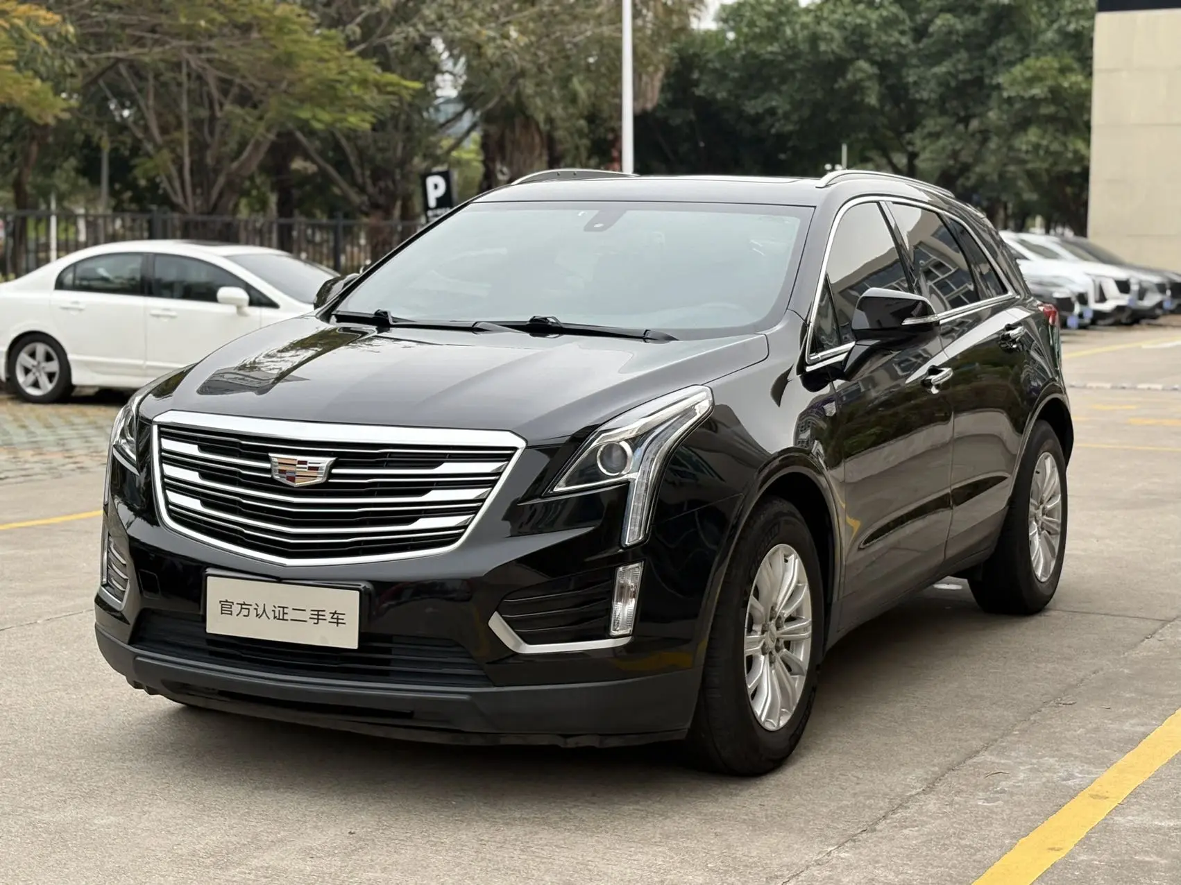 Cadillac XT5  из Китая