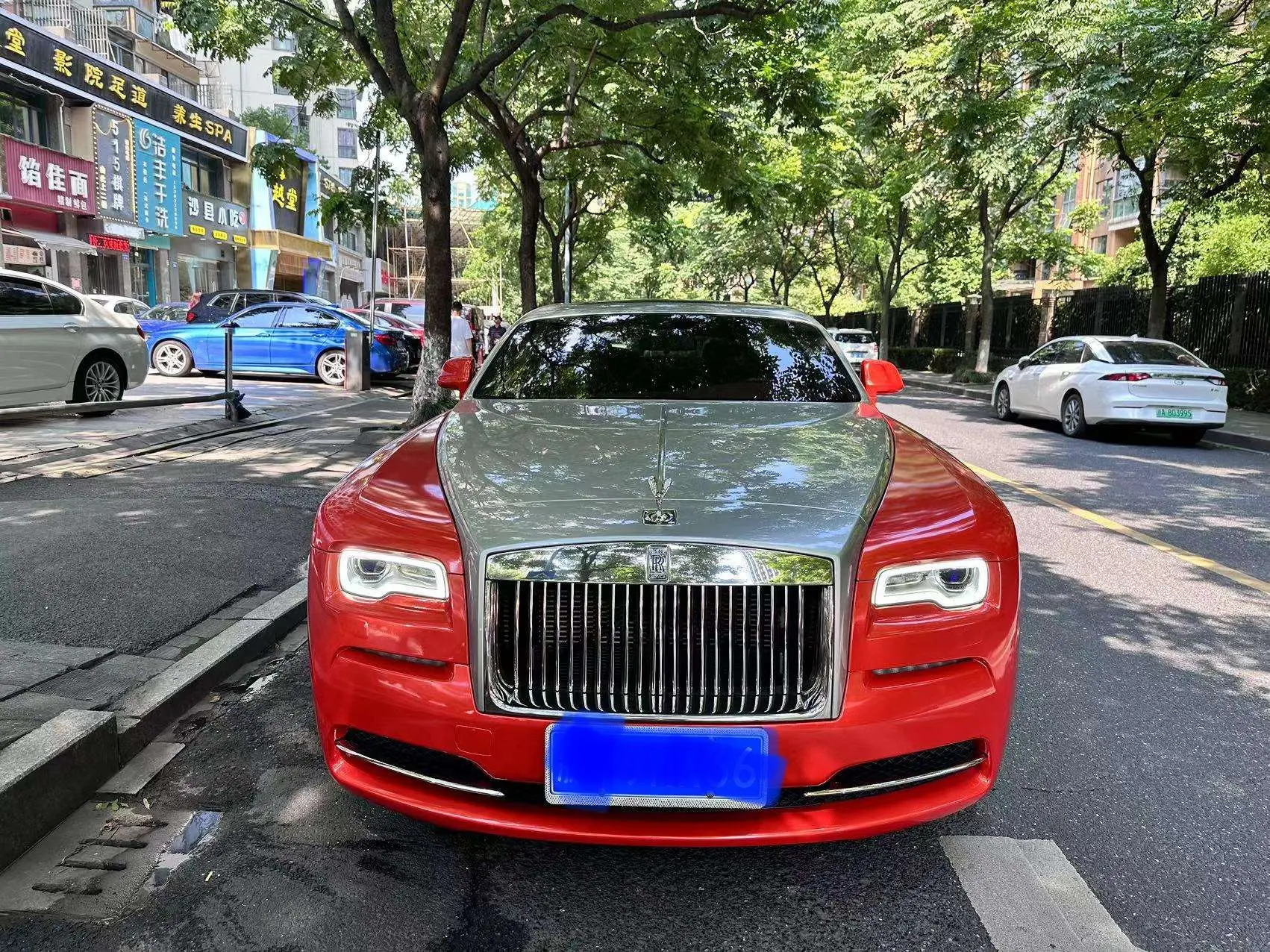 Rolls Royce Phantom  из Китая