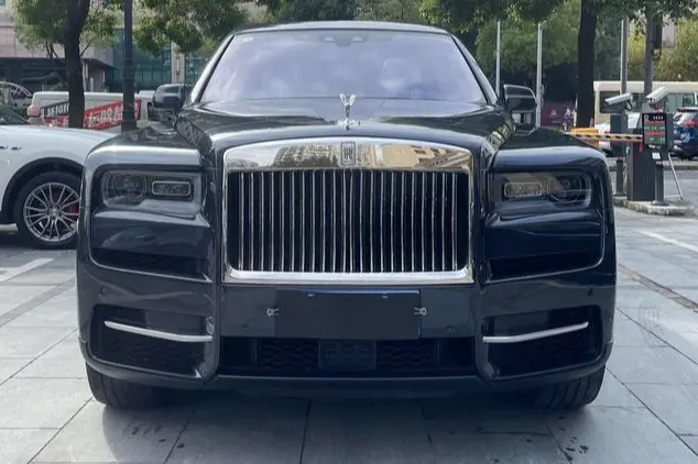 Rolls Royce Cullinan  из Китая