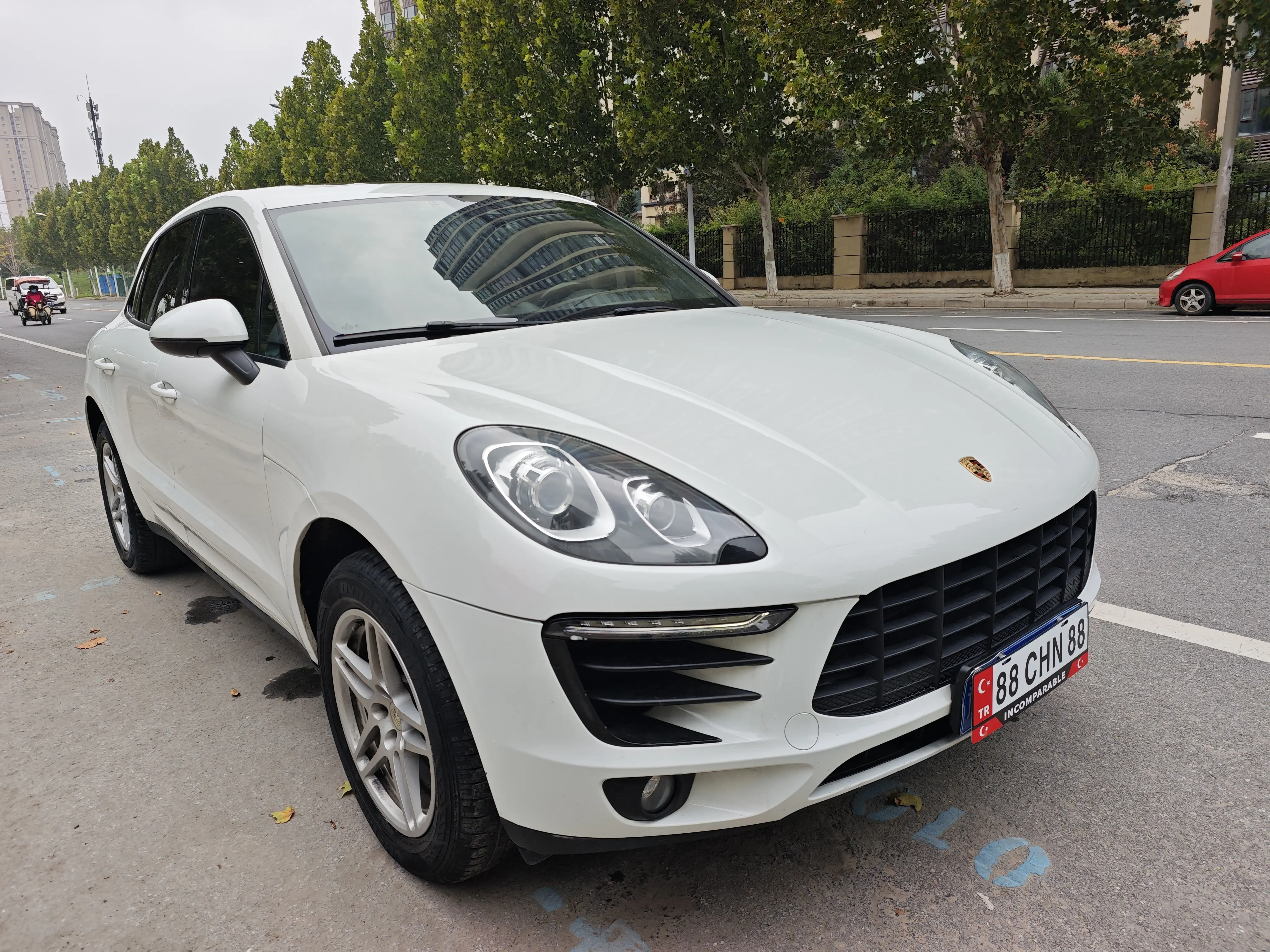 Porsche Macan  из Китая