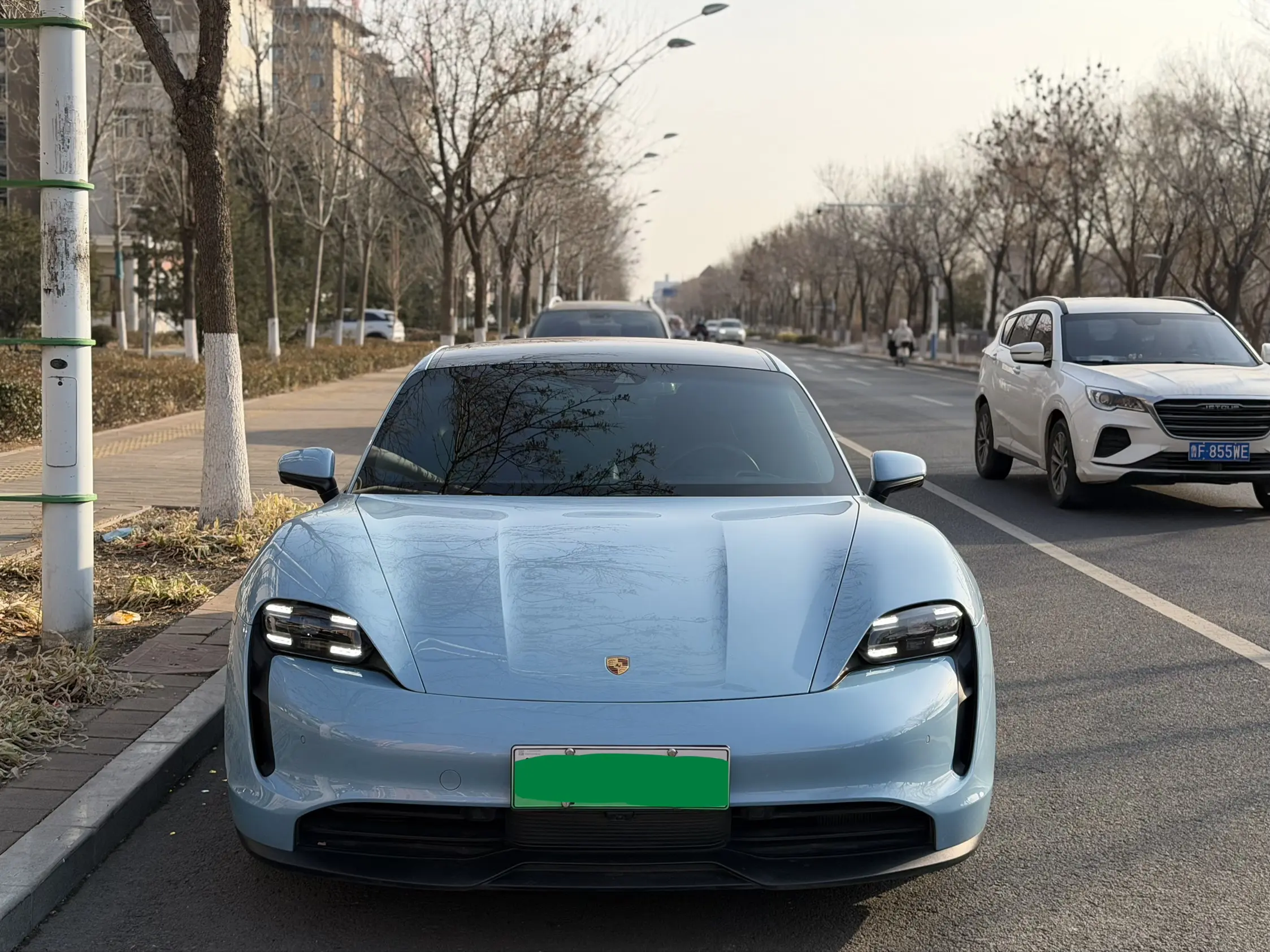 Porsche Taycan  из Китая