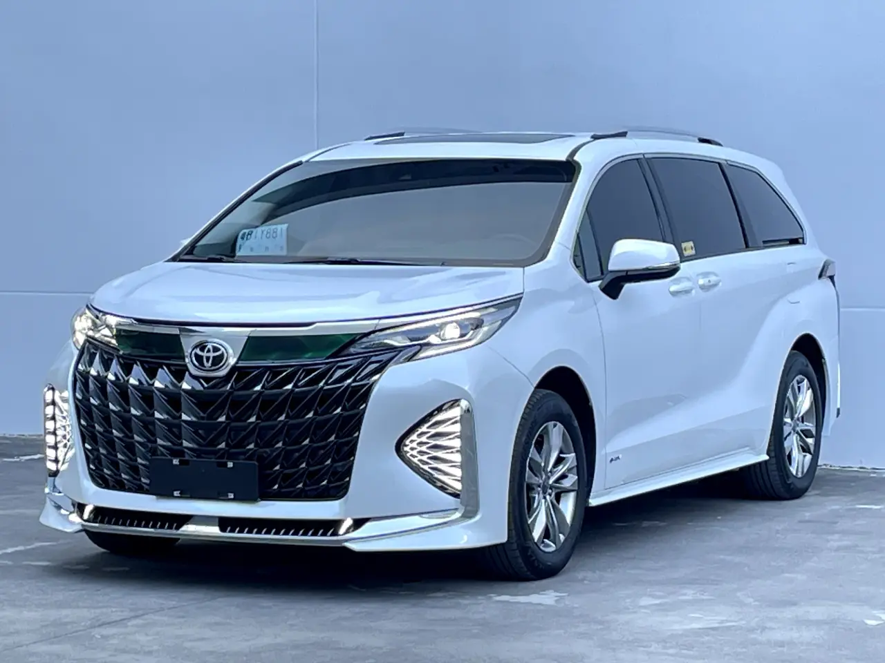 Toyota Sienna  из Китая