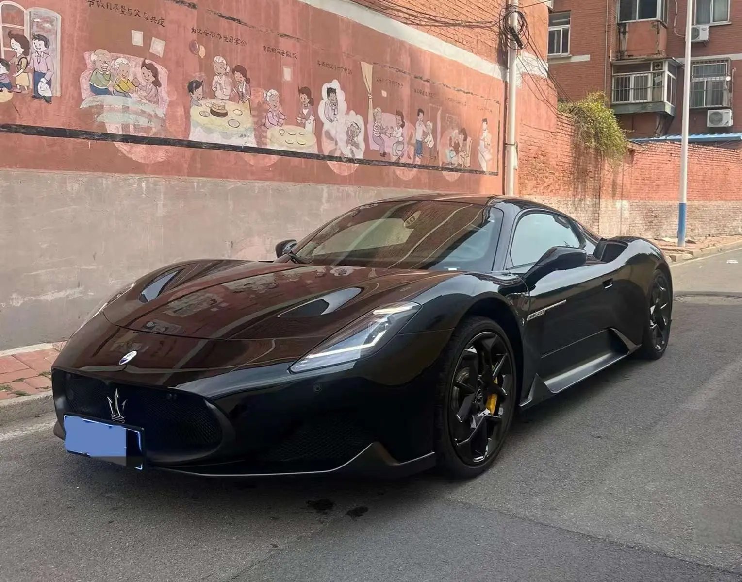 Maserati MC20  из Китая
