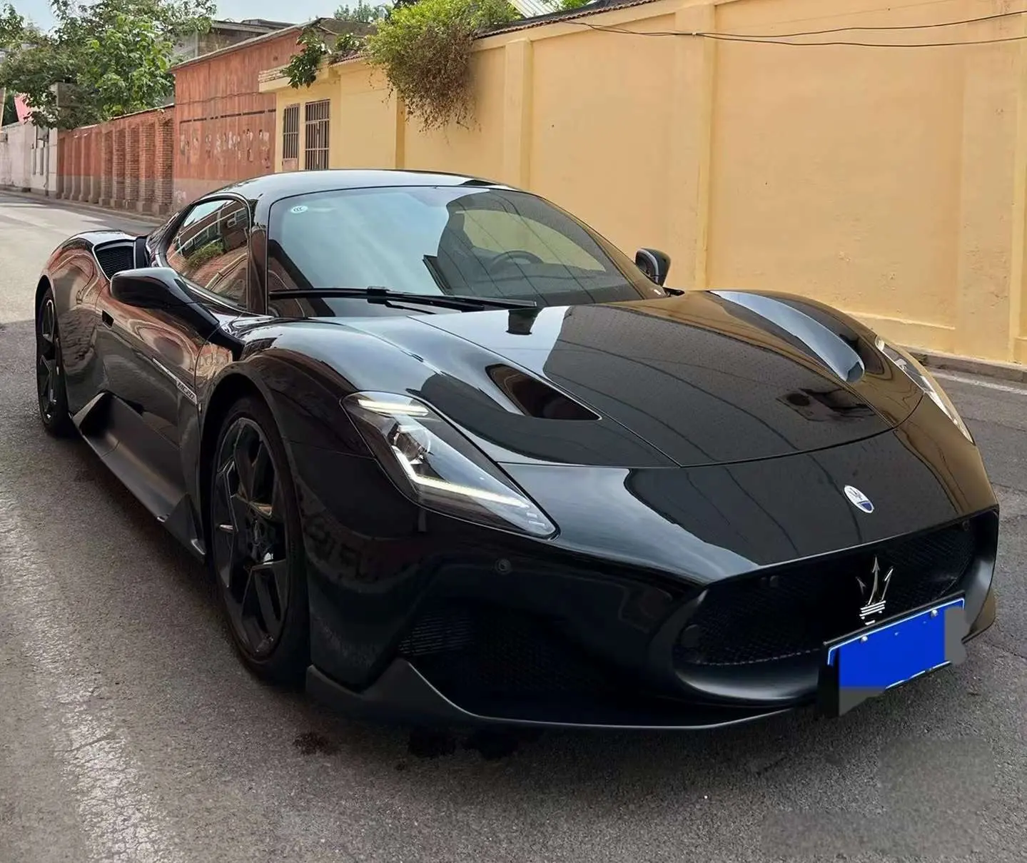 Maserati MC20  из Китая