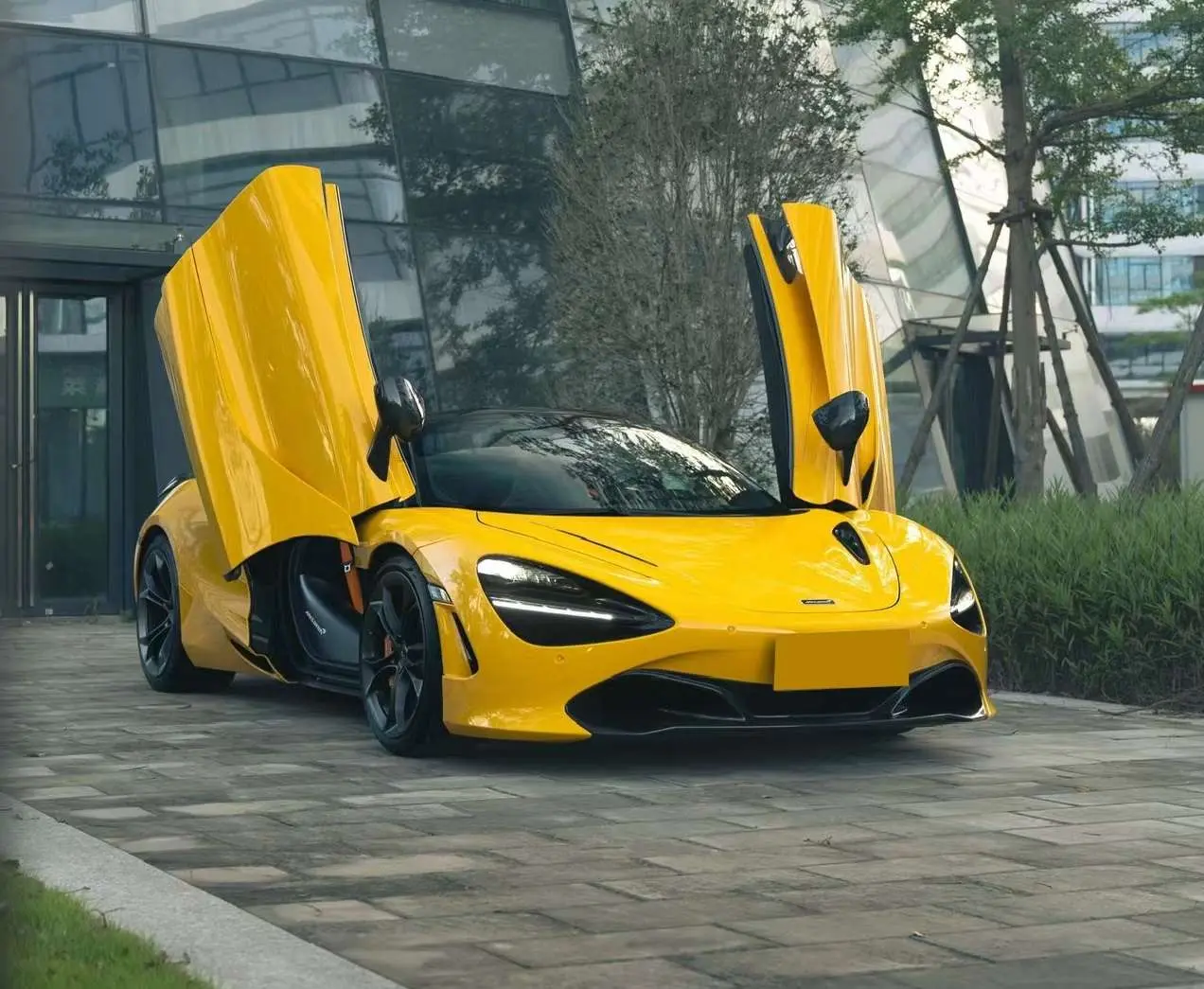 McLaren 720S  из Китая