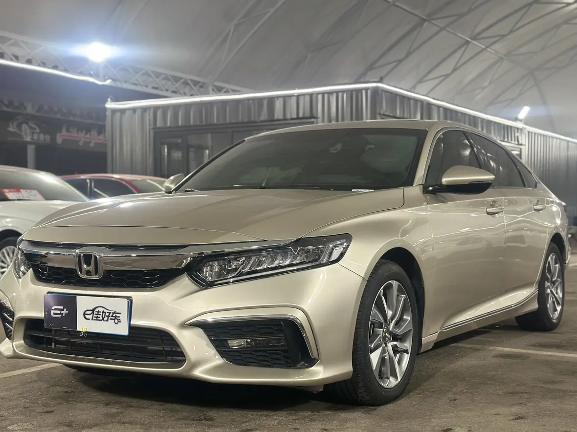 Honda Inspire (Yingshipai)  из Китая