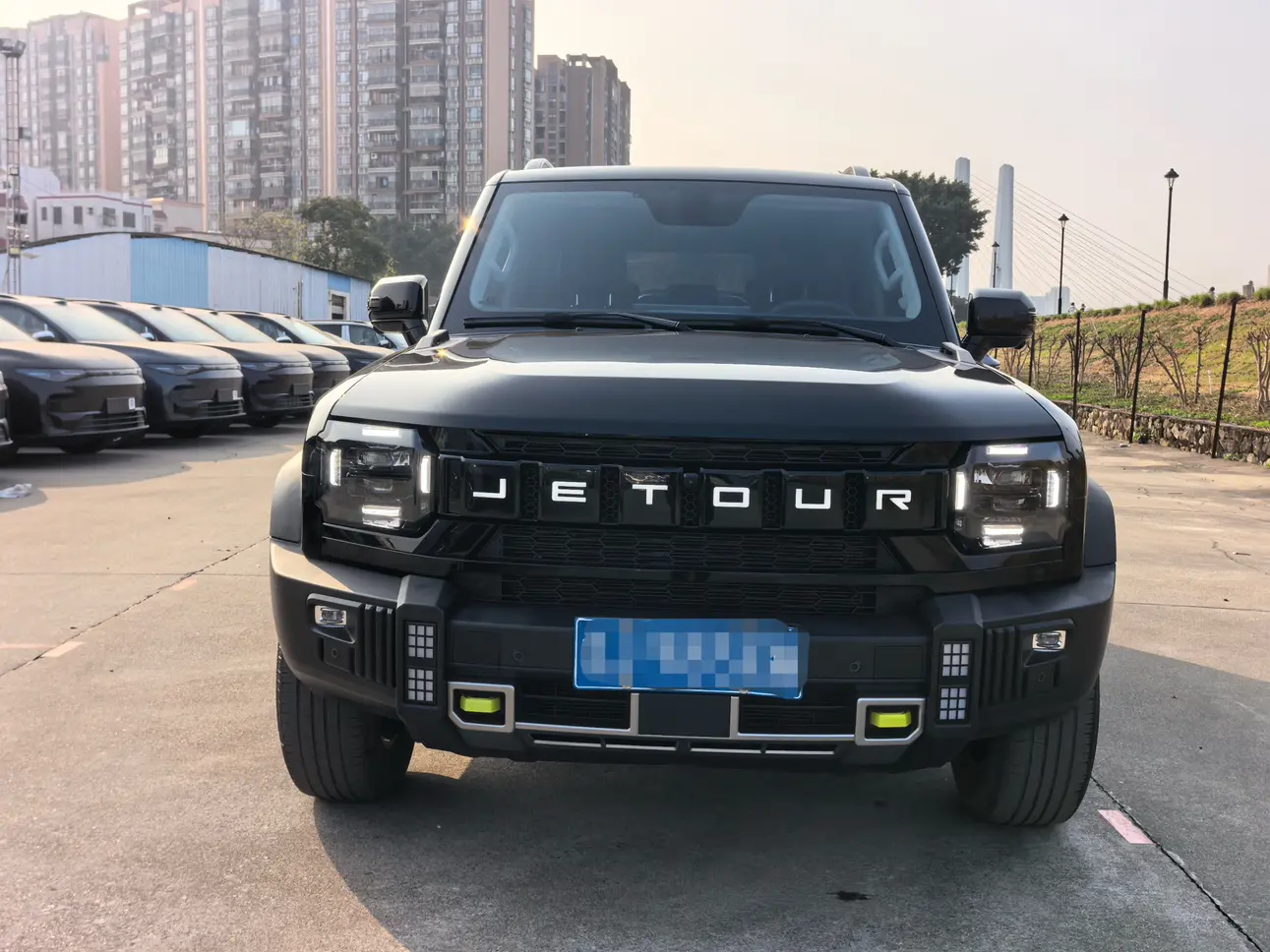 Jetour Jet Traveler  из Китая