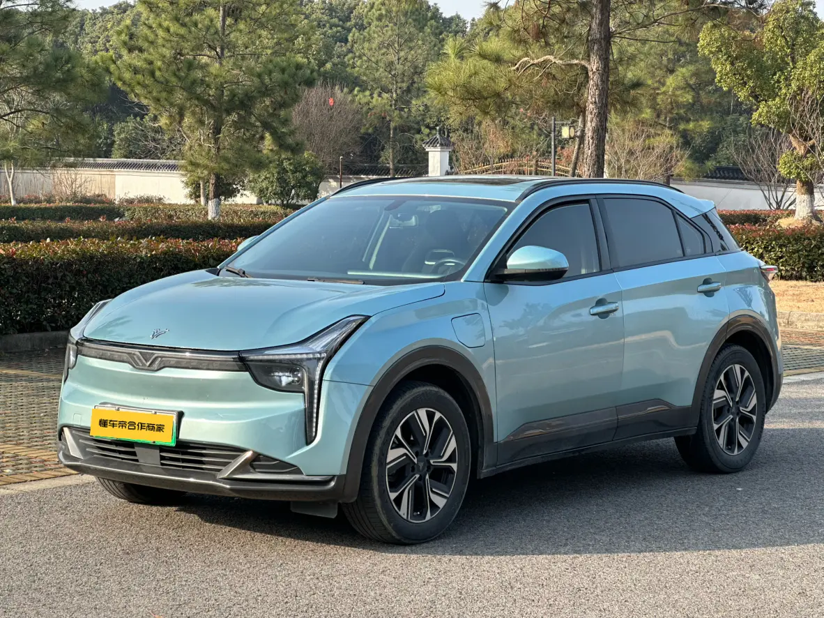 NETA NezhaU  из Китая