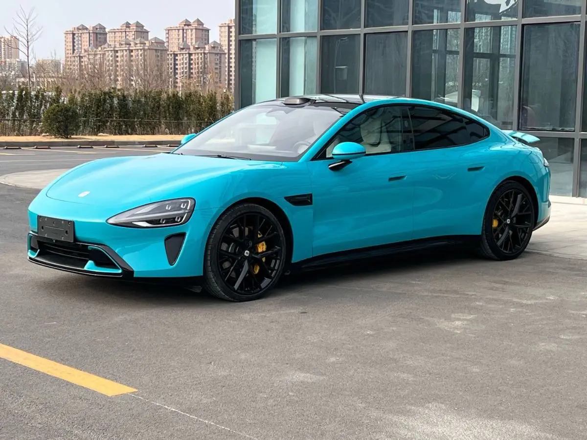 Xiaomi car Xiaomi SU7  из Китая