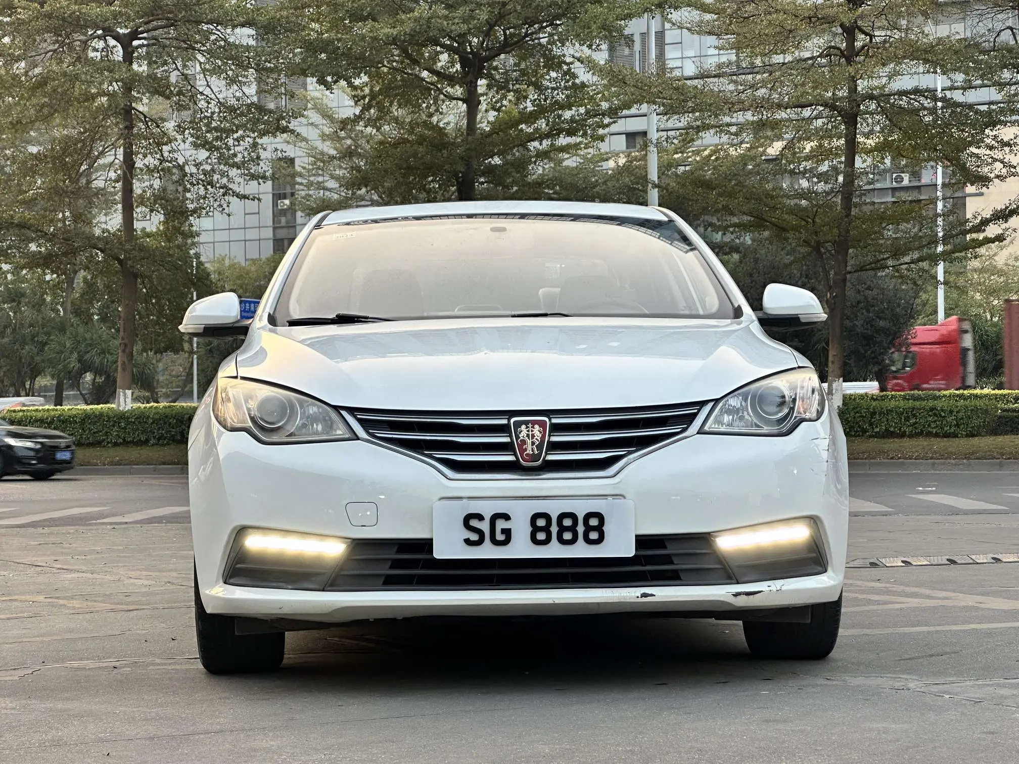 Roewe 360  из Китая