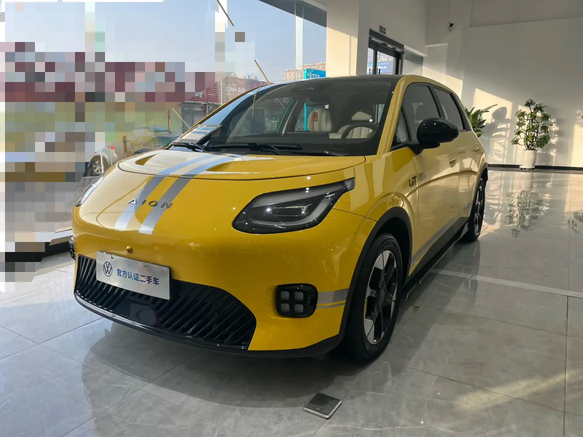 AION UT  из Китая