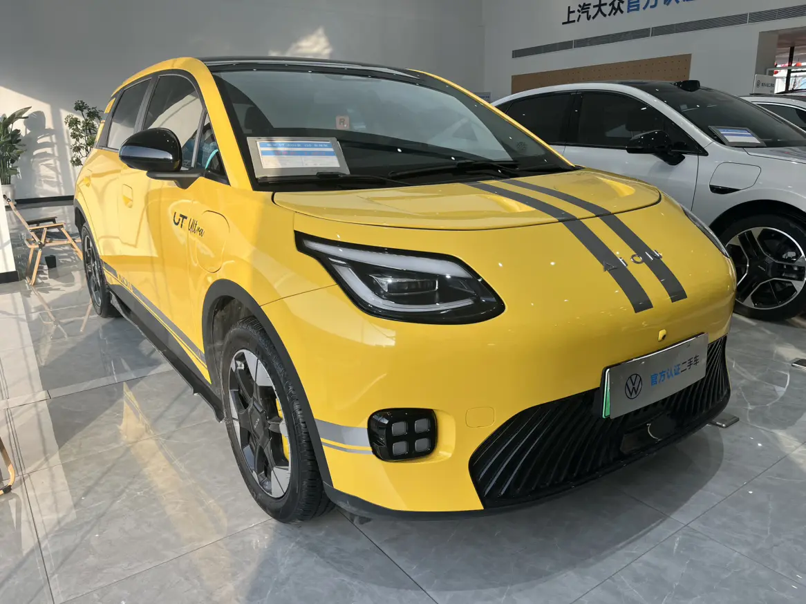 AION UT  из Китая