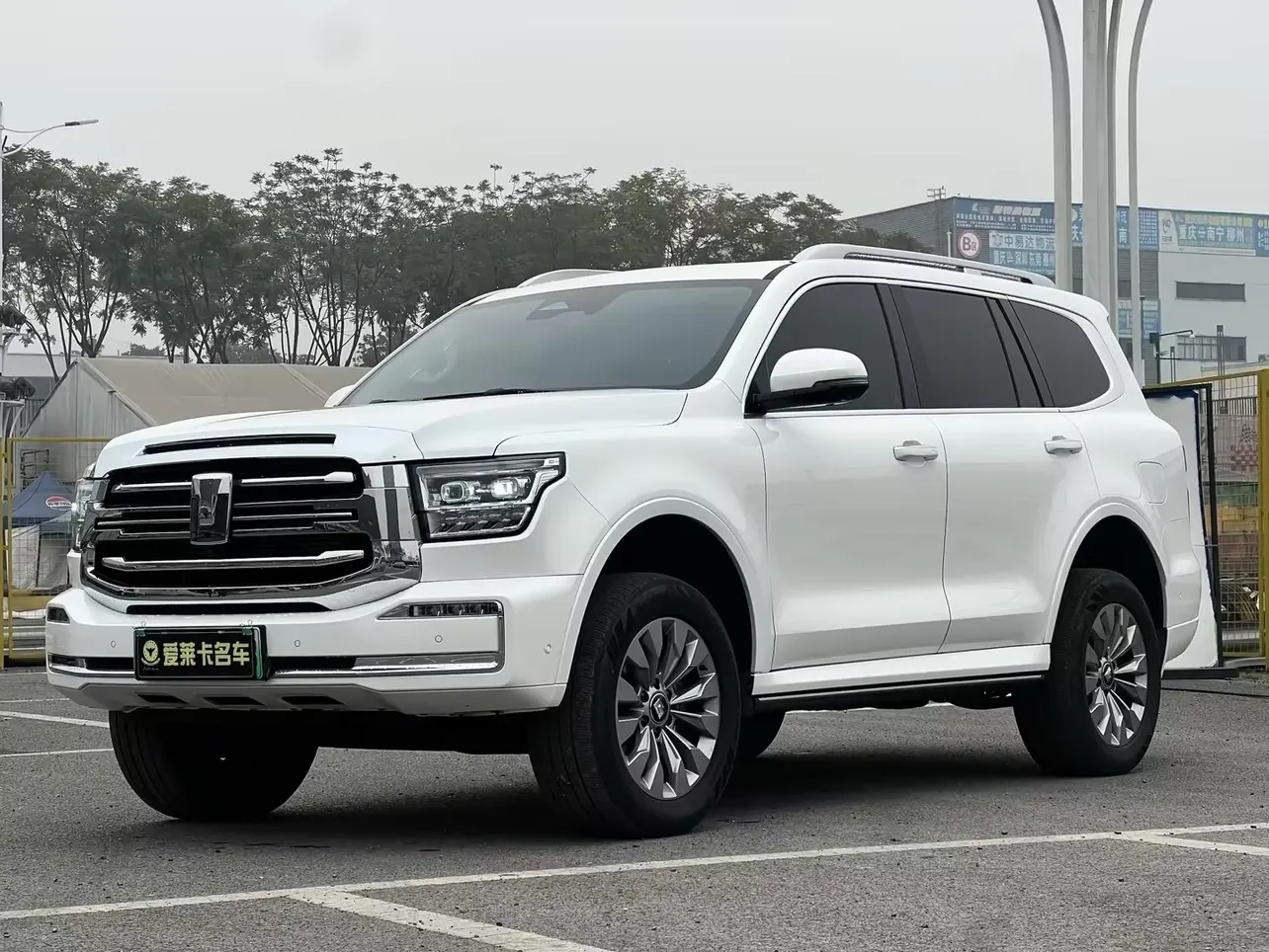 Tank 500 Hi4-T  из Китая